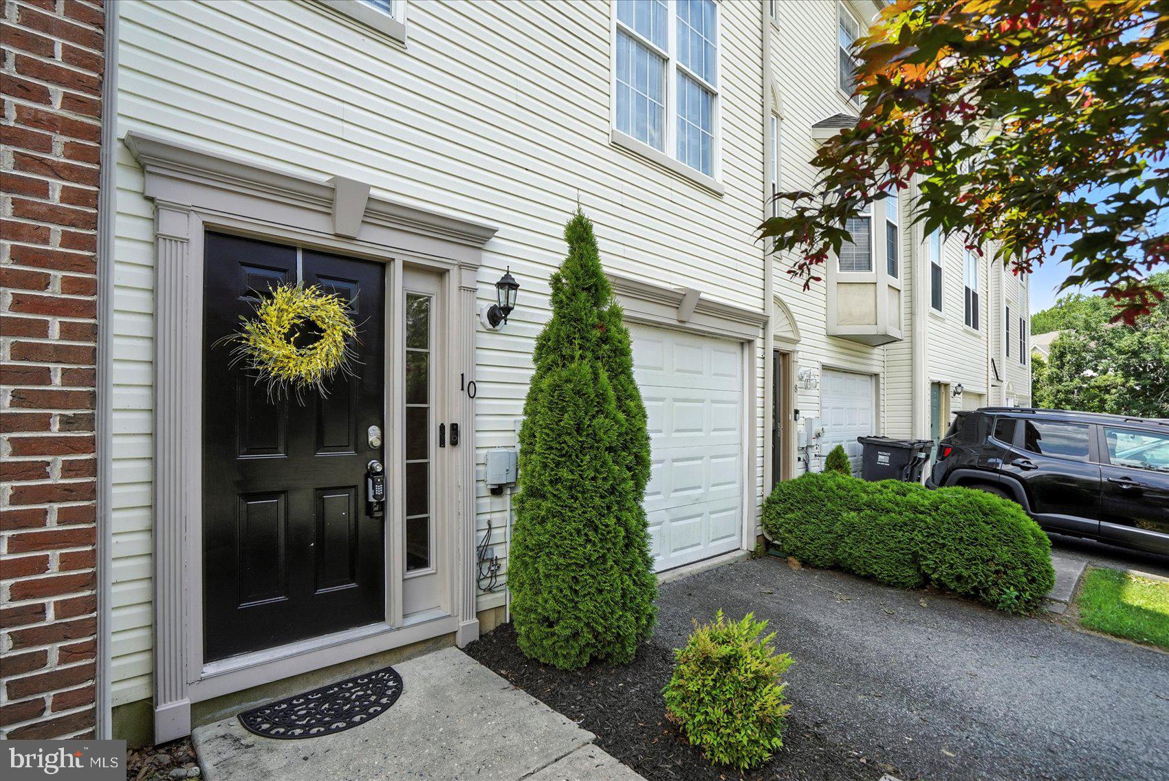 10 WHITETAIL WAY