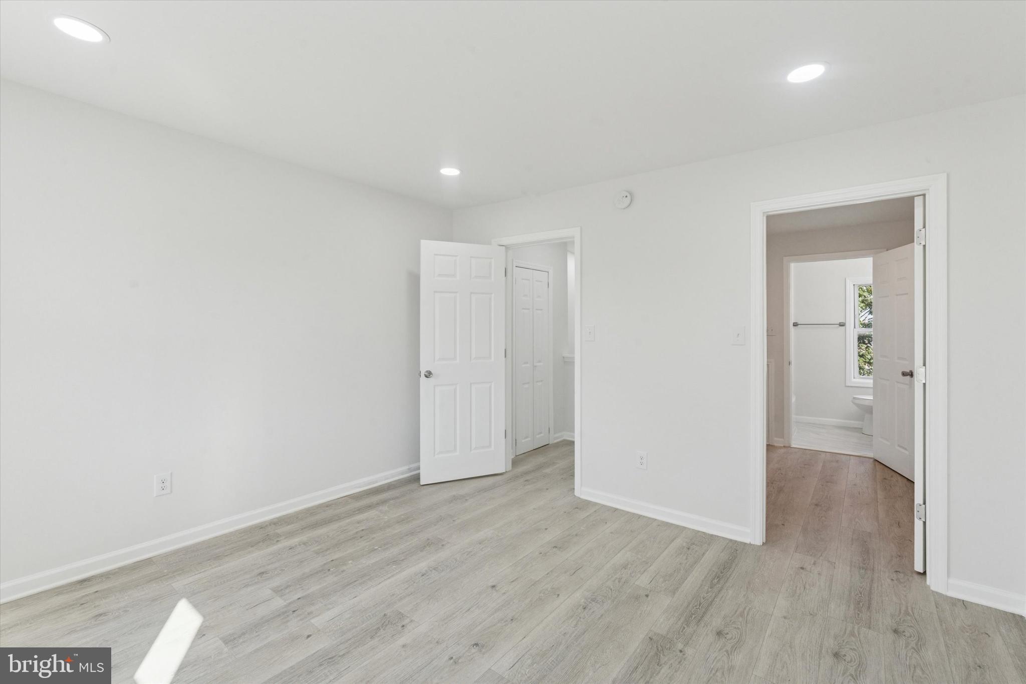 OLDE KENSINGTON - Residential