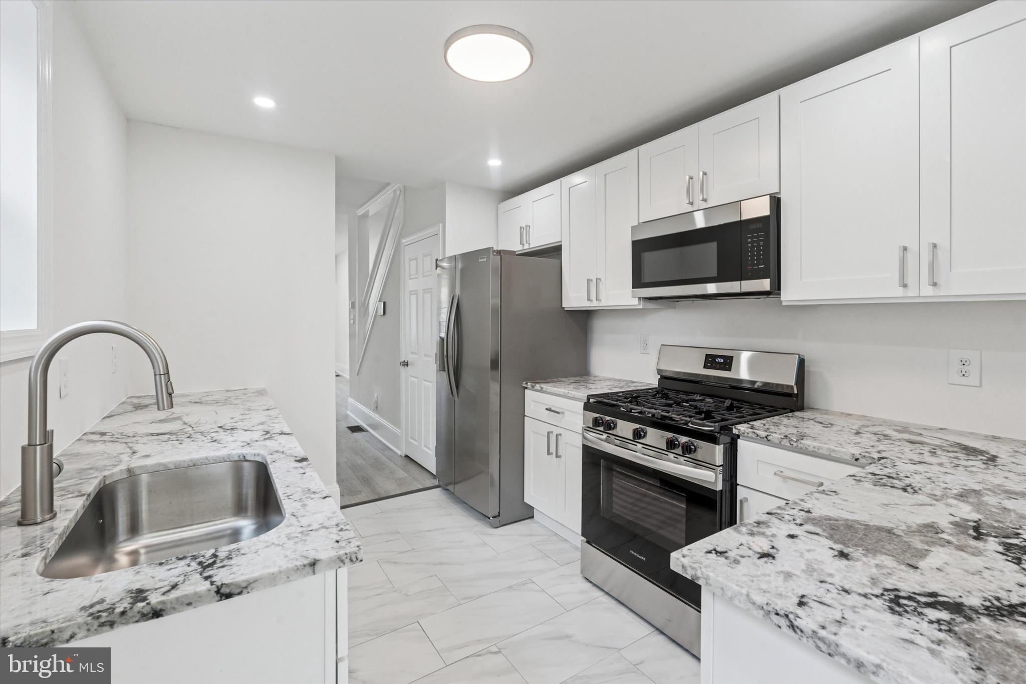 OLDE KENSINGTON - Residential