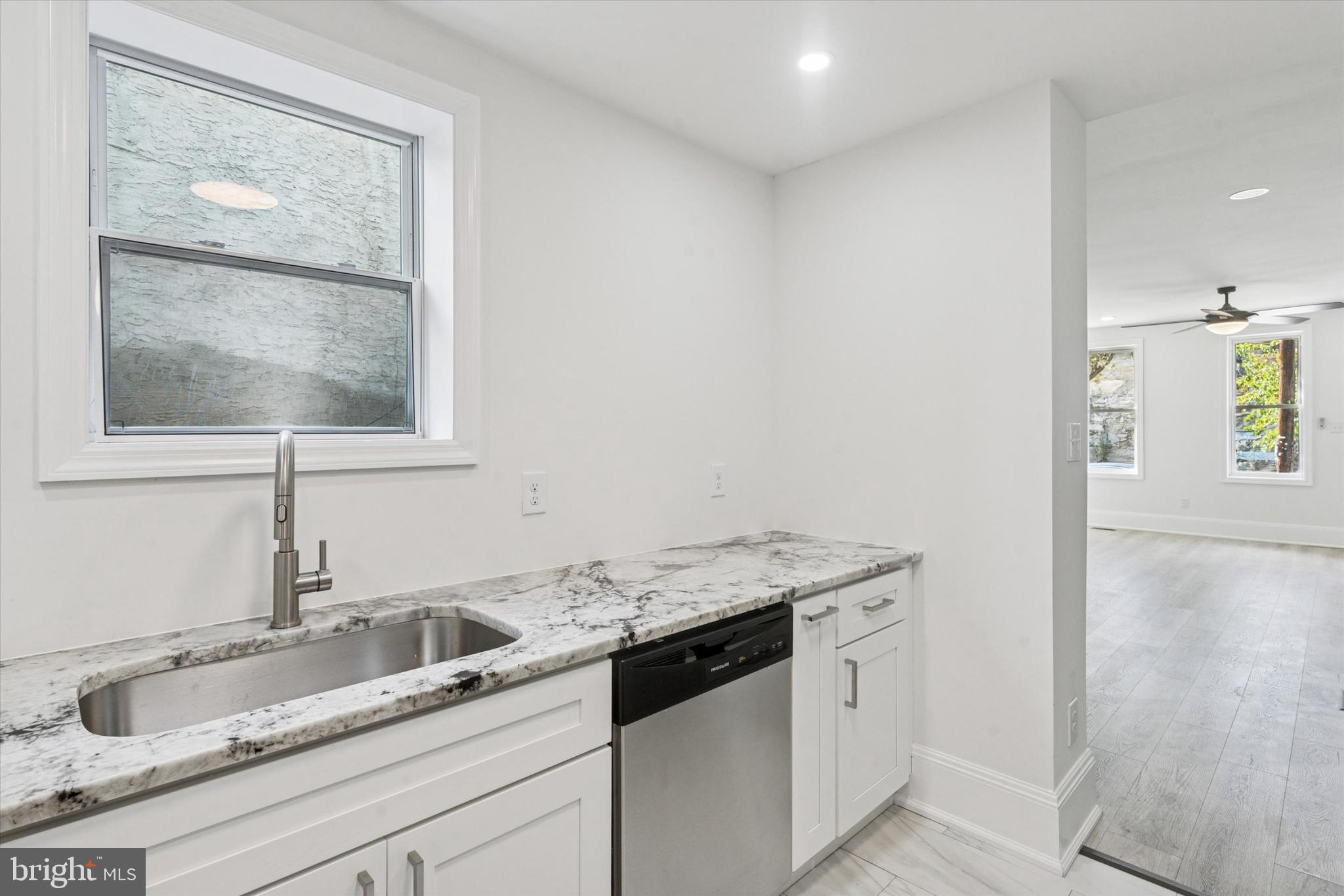 OLDE KENSINGTON - Residential