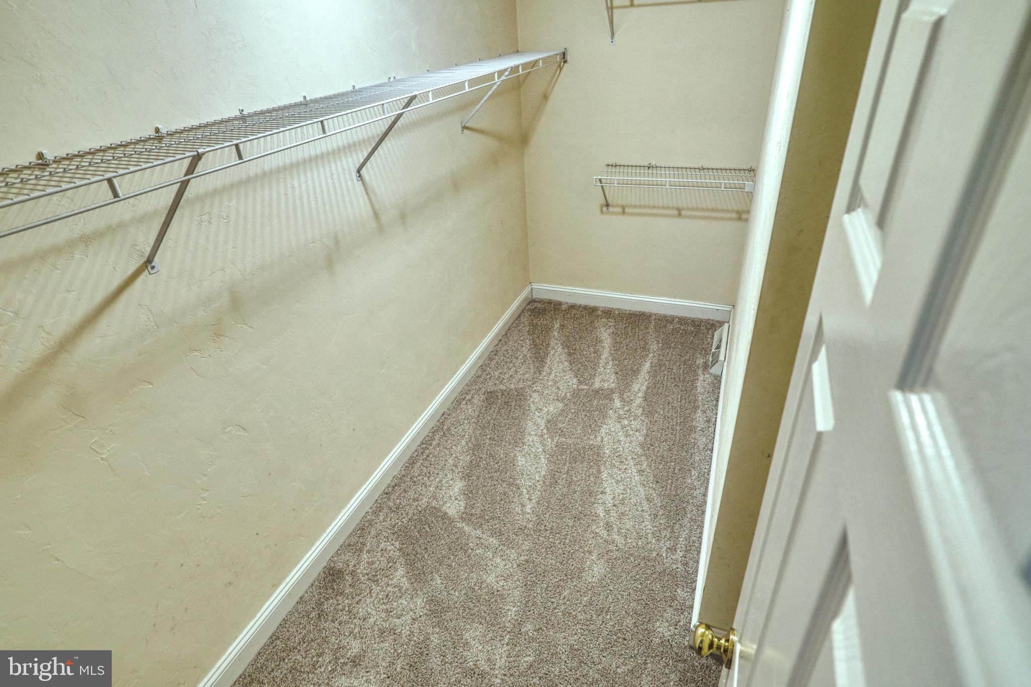 STRATHCONA HILLS - Residential