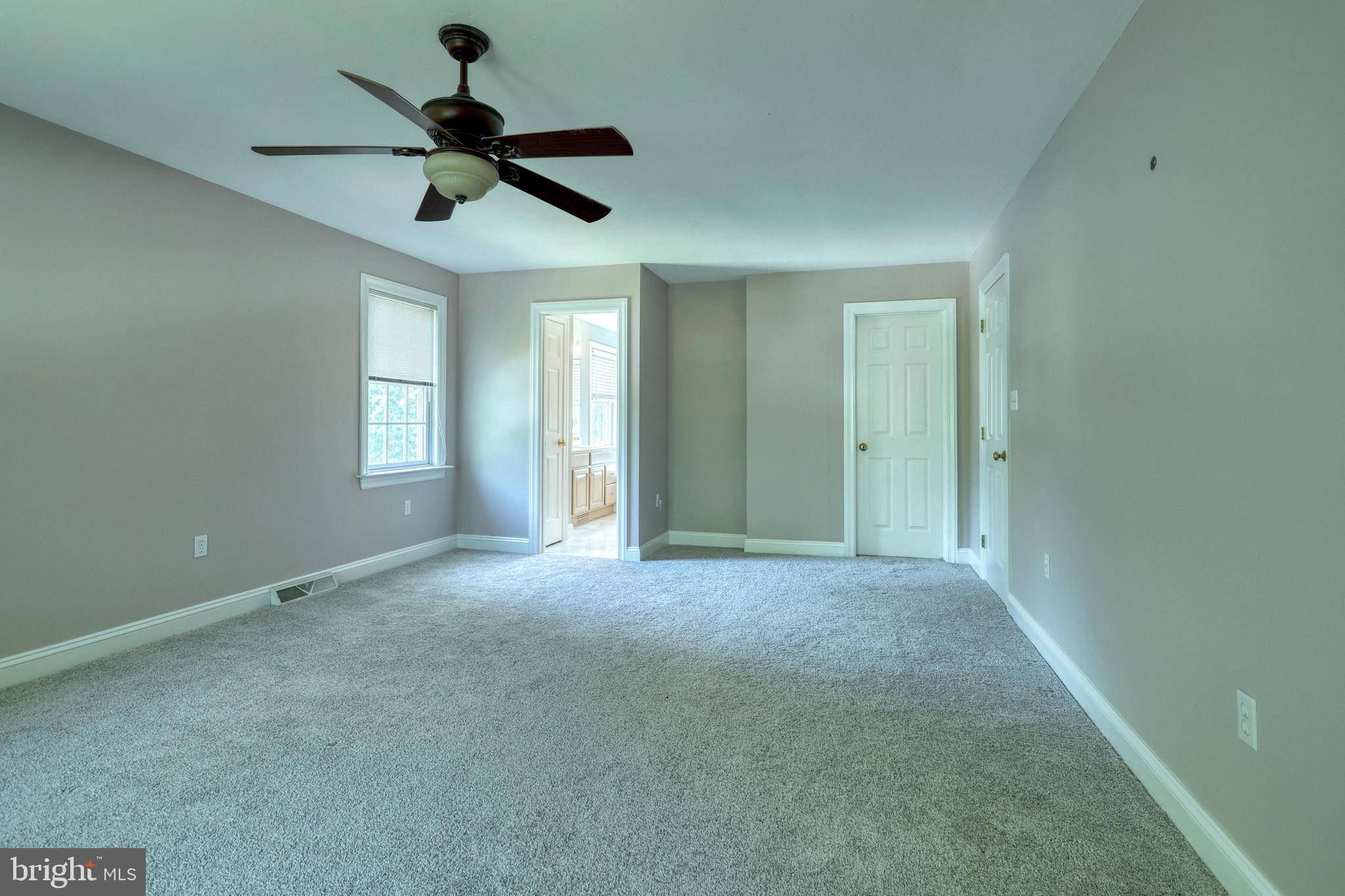 STRATHCONA HILLS - Residential