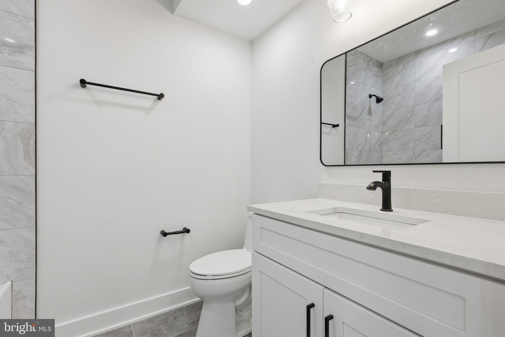 VIENNA WOODS - Residential