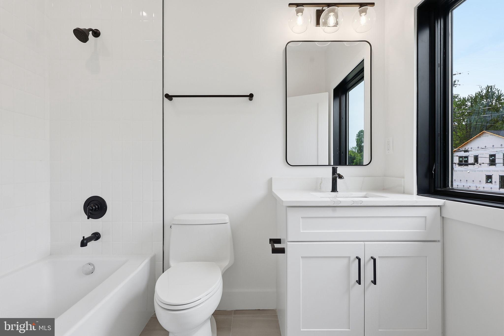 VIENNA WOODS - Residential