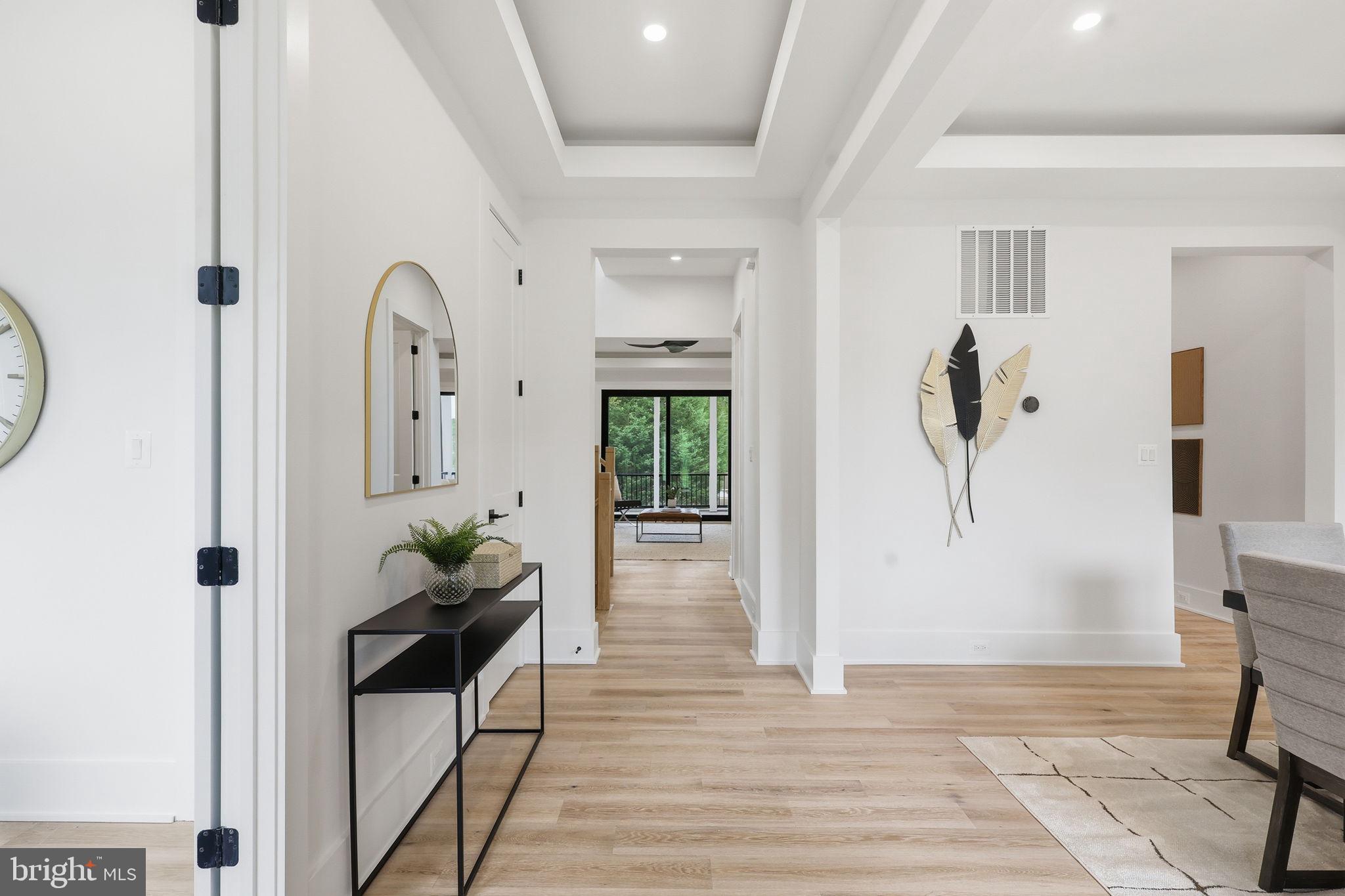 VIENNA WOODS - Residential