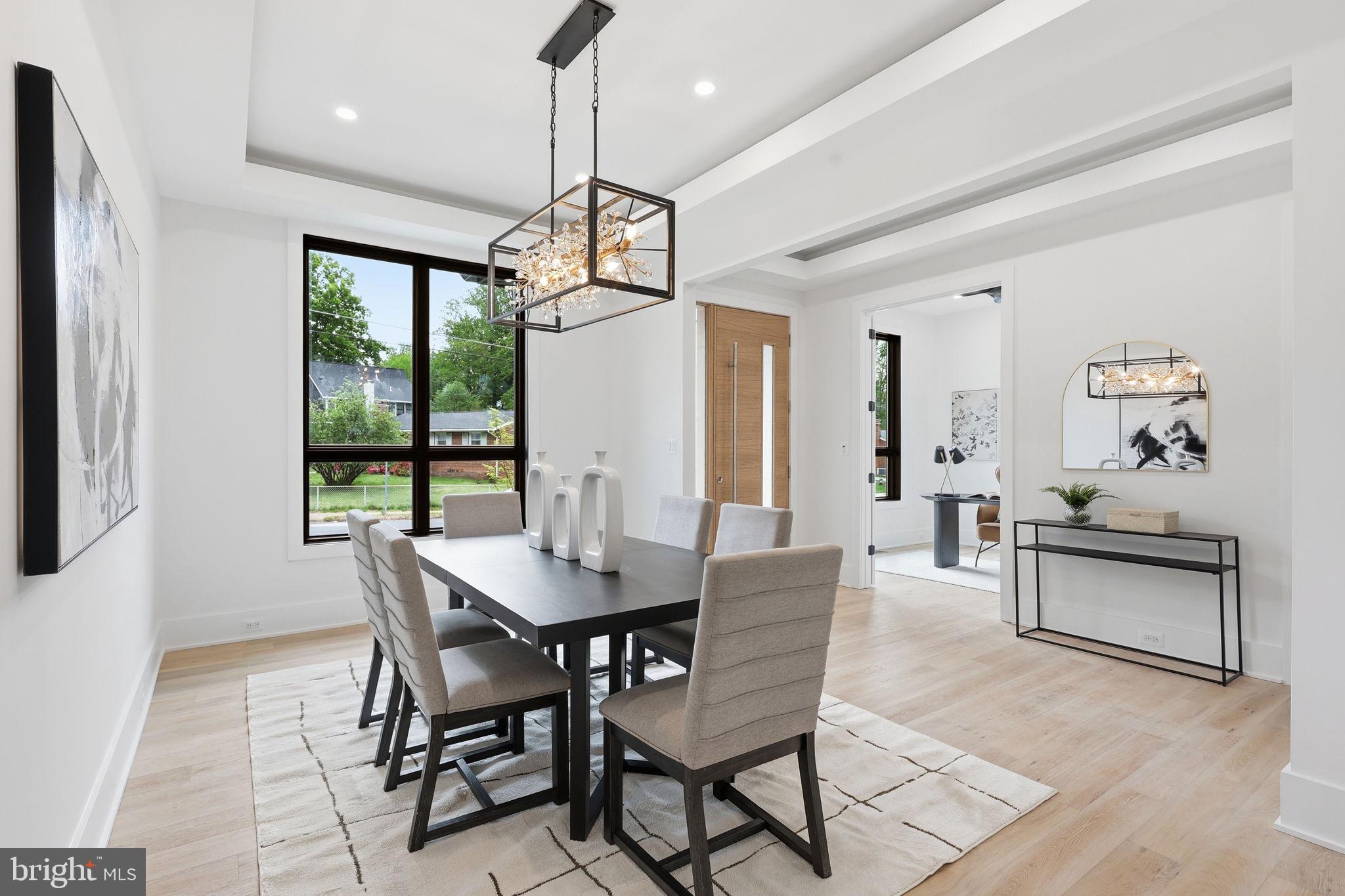 VIENNA WOODS - Residential