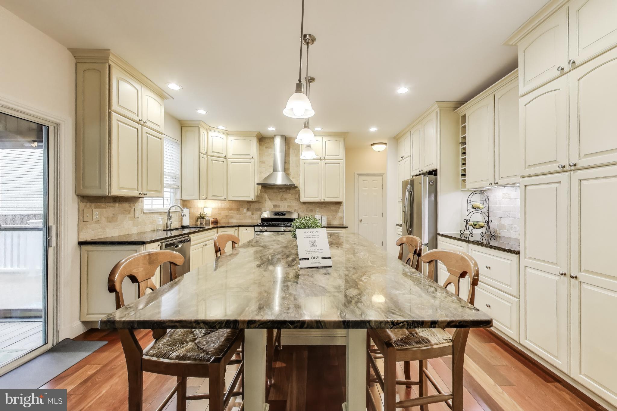 8451 CATIA LANE