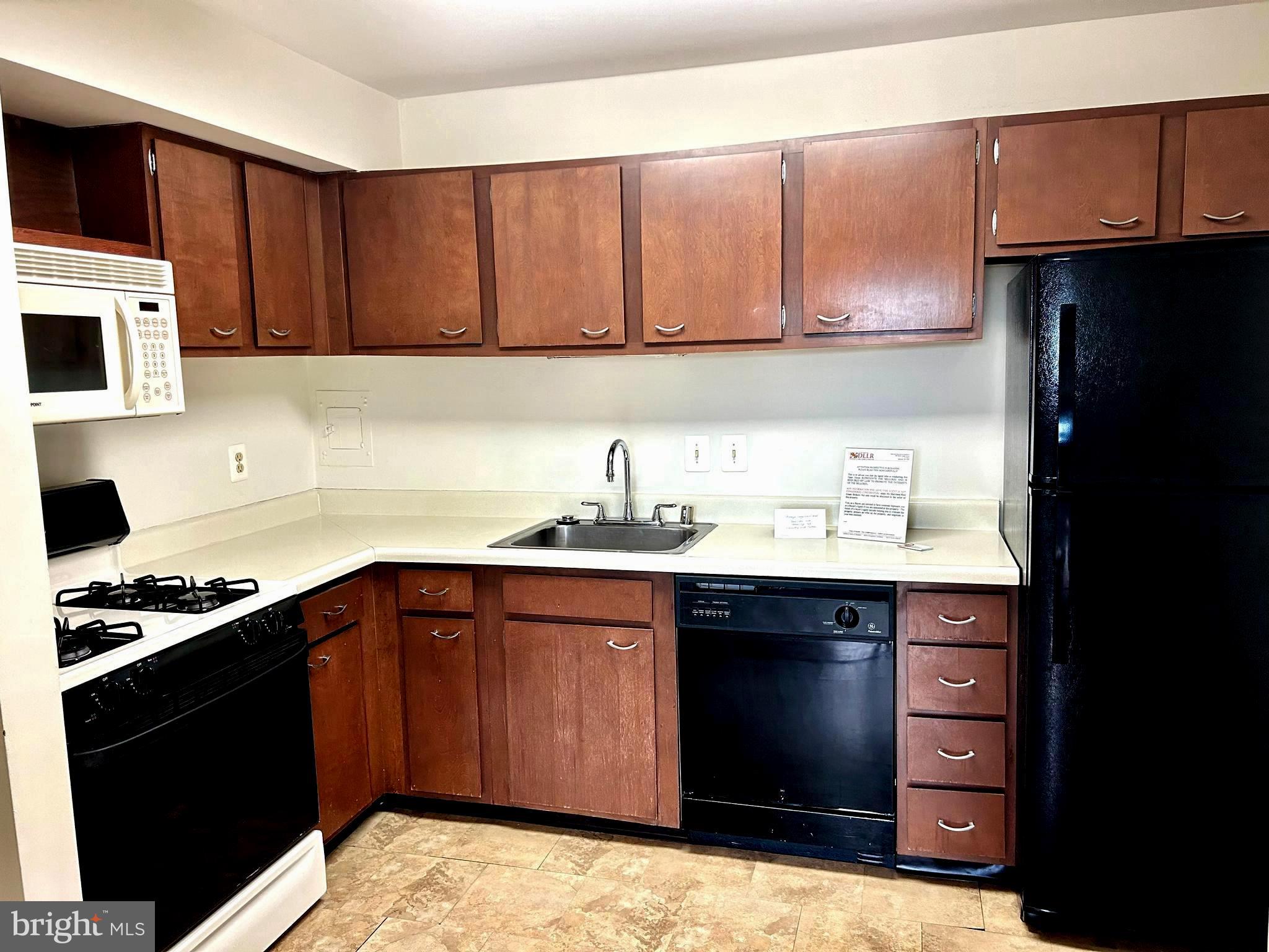 SEVERN HOUSE - Residential Lease