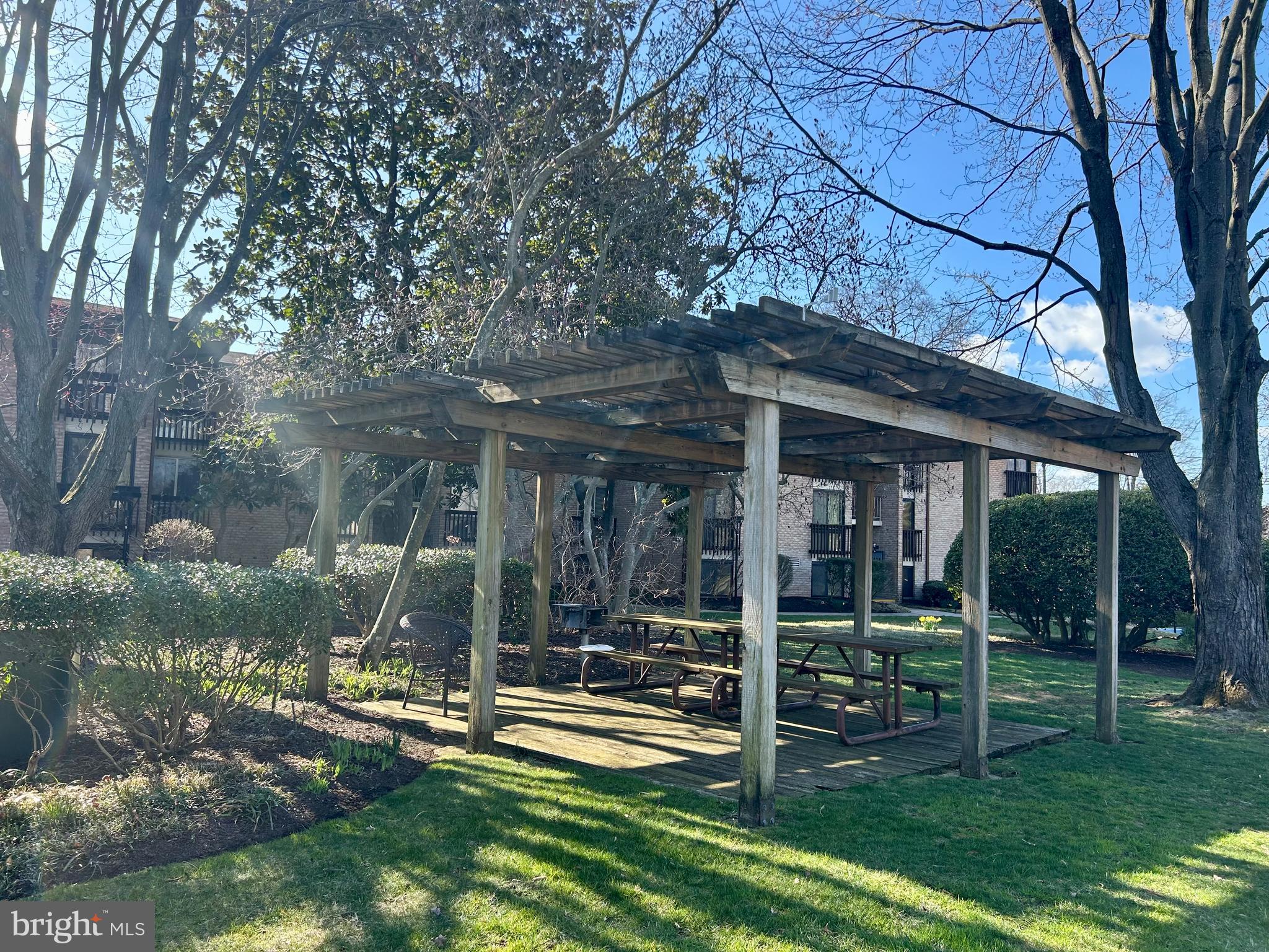 SEVERN HOUSE - Residential Lease