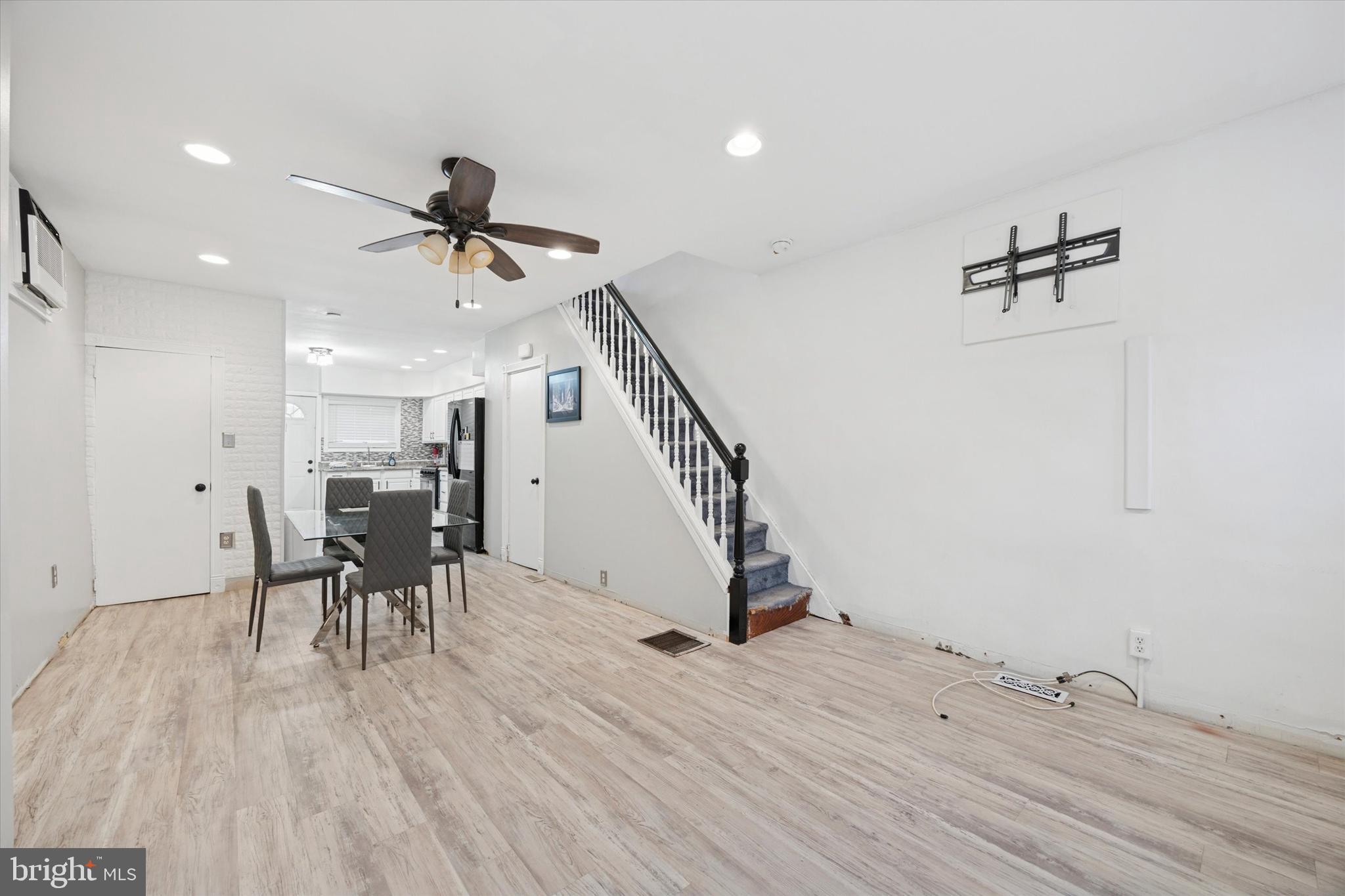 Charming South Philly Gem – Prime Location! $2,000 SELLER CREDIT with a full price offer.
Welcome to your new home in the heart of South Philadelphia, nestled on one of the neighborhood’s most desirable blocks! This charming 3-bedroom, 1-bathroom rowhome offers unbeatable access to all the best the city has to offer. Just steps away from public transportation, the South Philly sports stadiums, and local favorites like Nitty’s Tavern, Skinny’s Cheesesteaks, and Chickie’s & Pete’s, you’ll love the walkability and energy of this vibrant community.
The seller is offering a $2,000 credit to replace the carpet and install baseboards—giving you the perfect opportunity to add your personal touch and make it your own.
Whether you're a first-time buyer or looking to invest in a rapidly growing area, this is your chance to own a true South Philly gem. Don’t miss out—schedule your tour today!