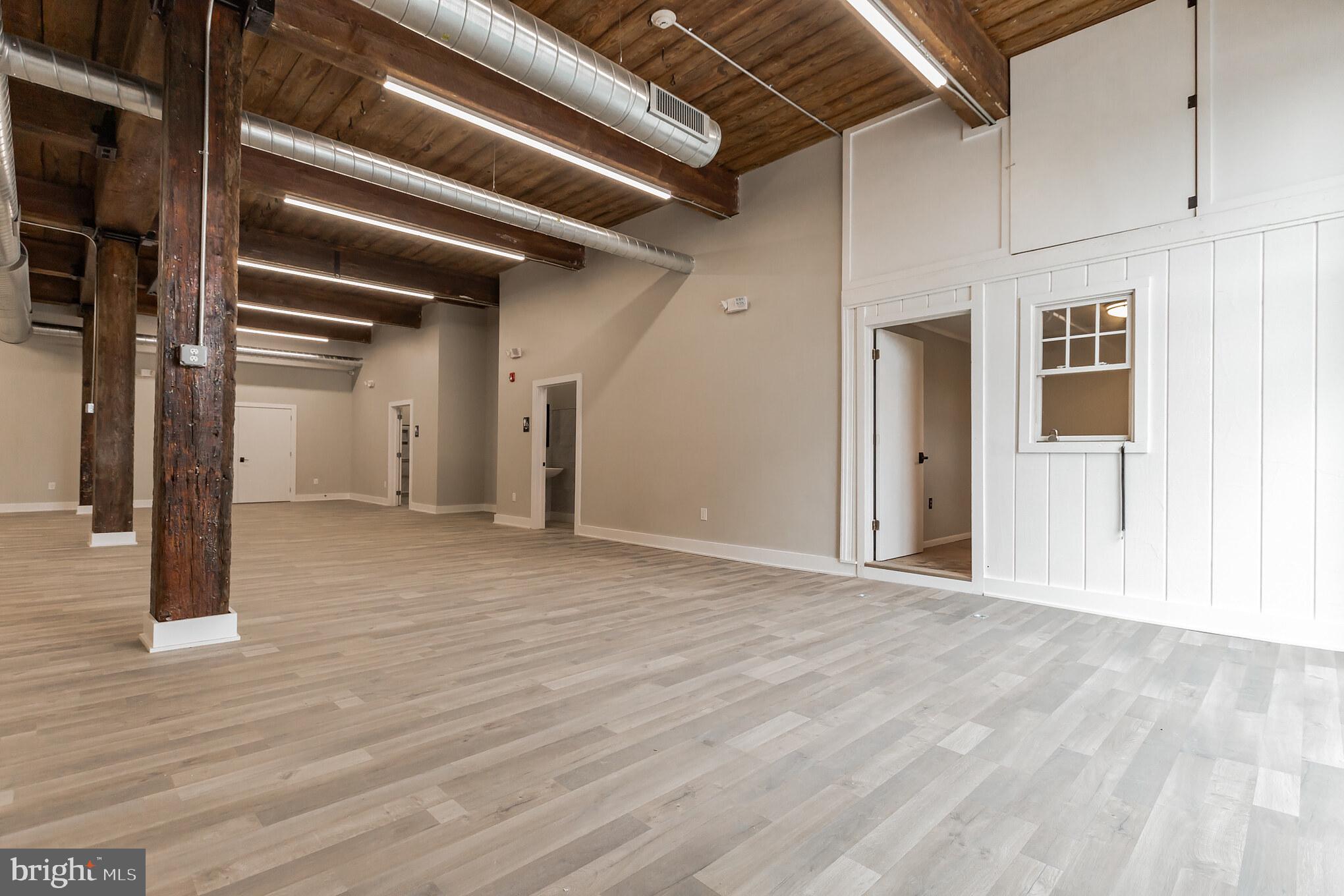 FISHTOWN - Commercial Lease