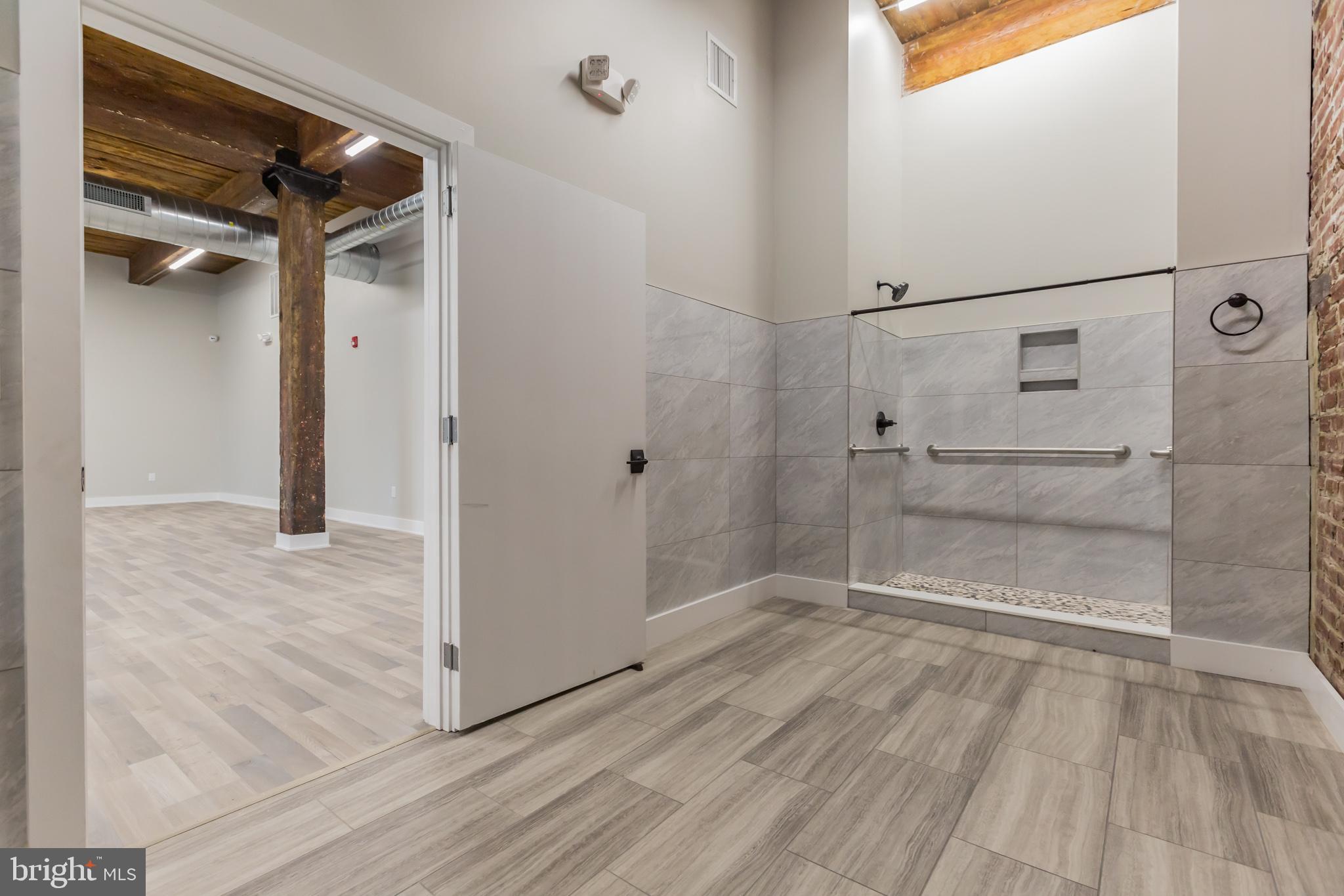 FISHTOWN - Commercial Lease