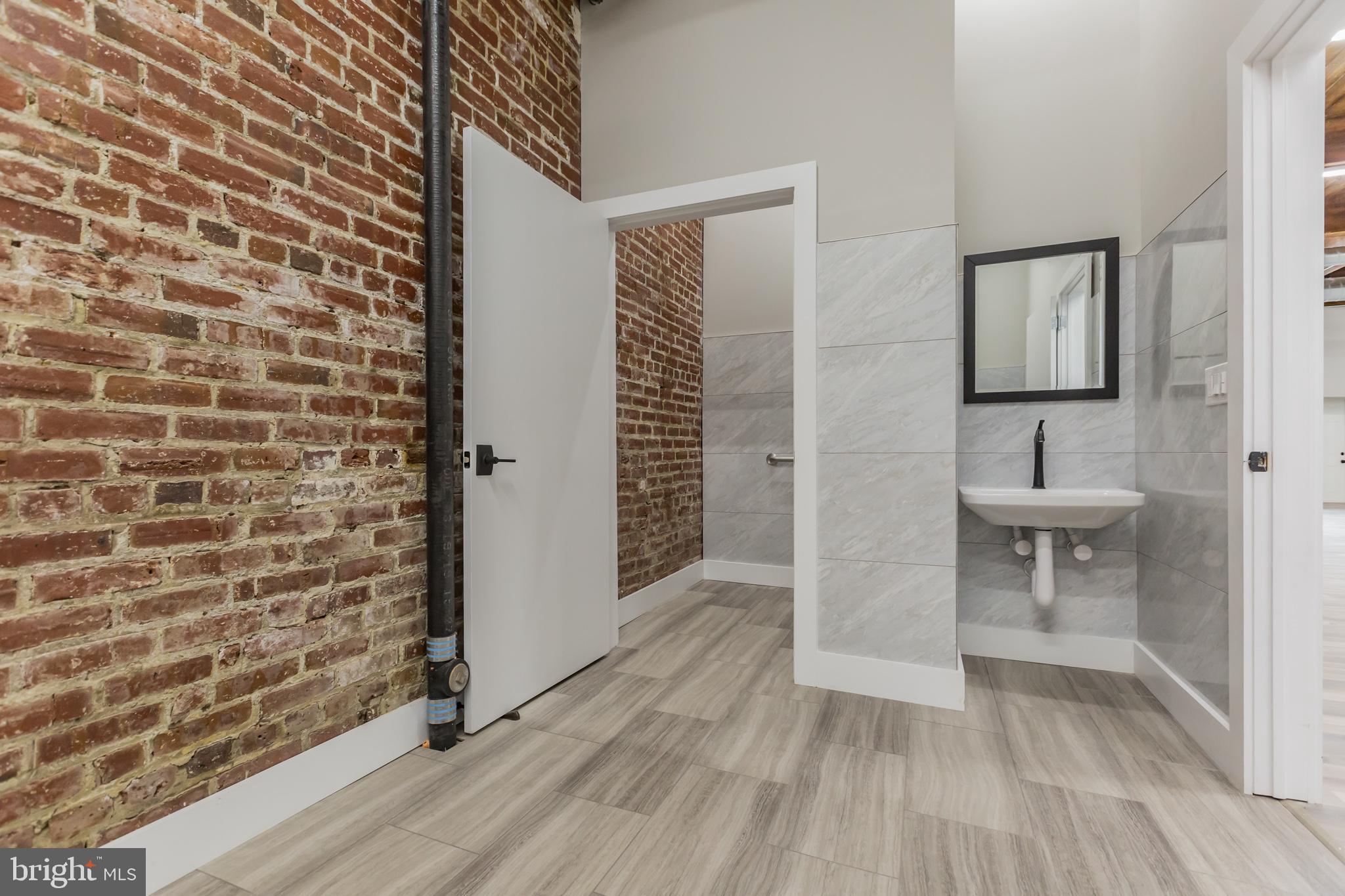 FISHTOWN - Commercial Lease