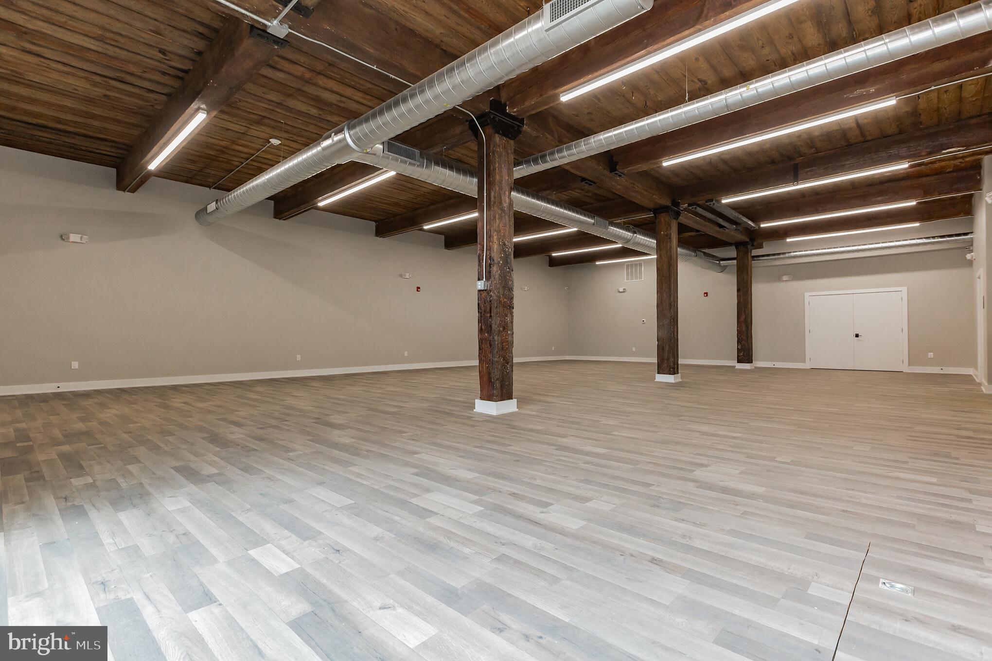 FISHTOWN - Commercial Lease