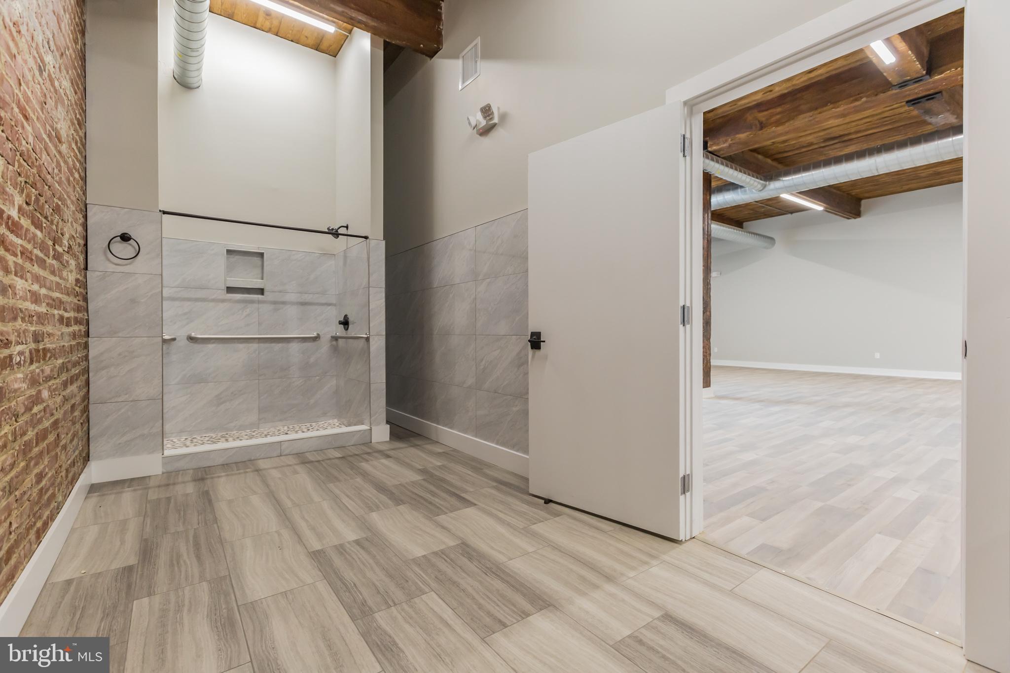 FISHTOWN - Commercial Lease