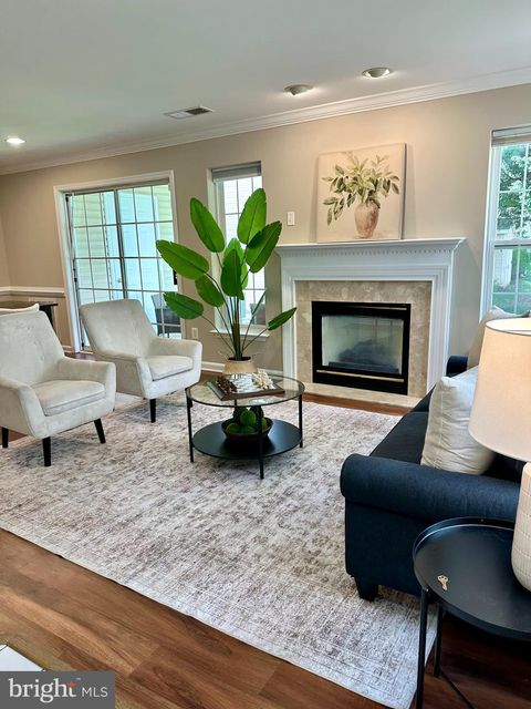 6607 THACKWELL WAY 2201 ALEXANDRIA VA 22315