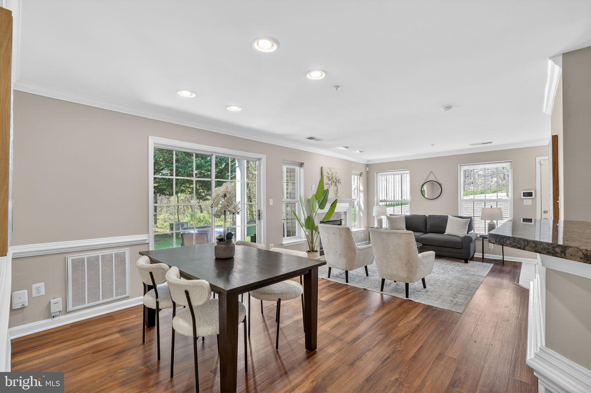 6607 THACKWELL WAY 2201