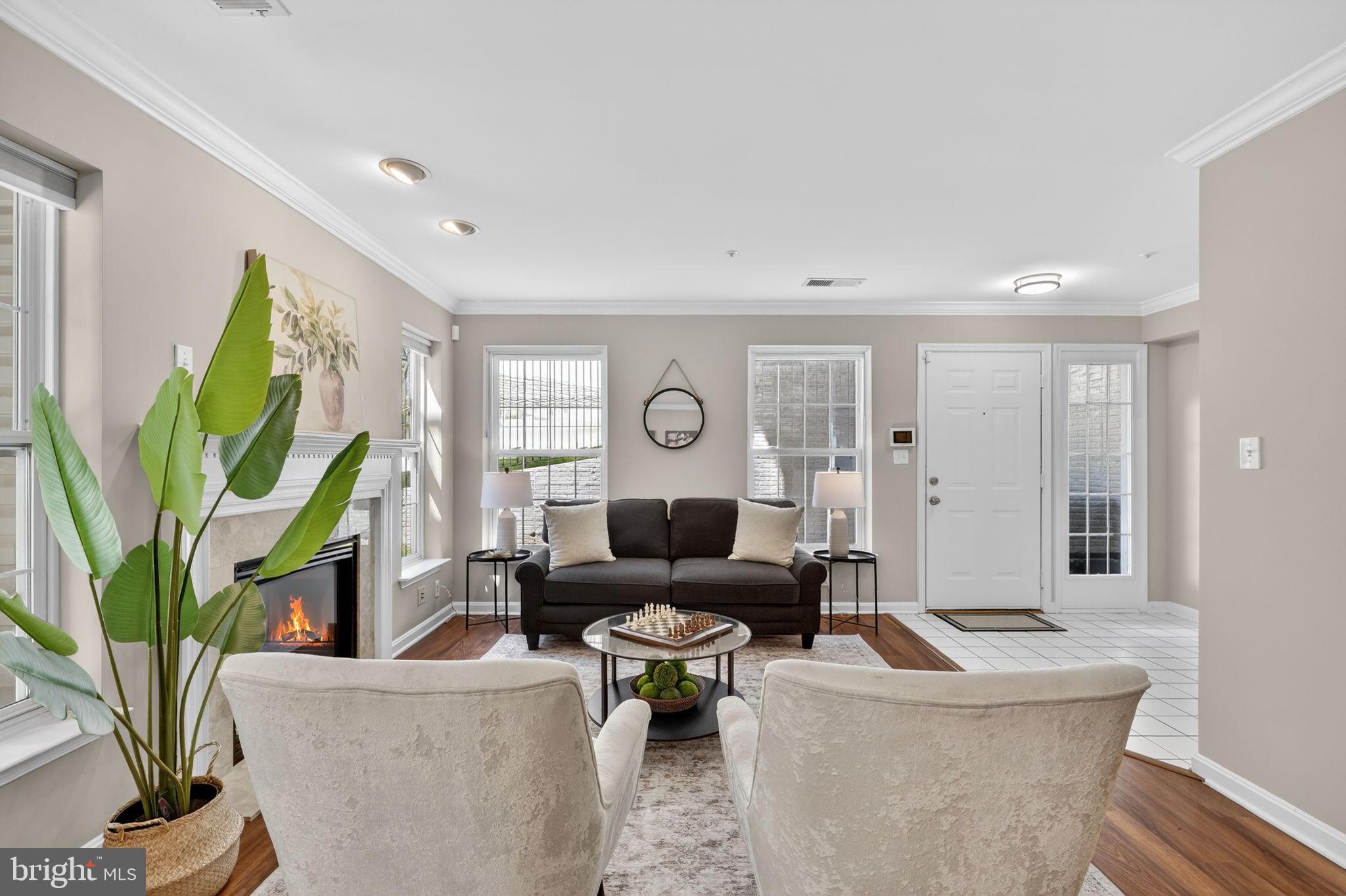 6607 THACKWELL WAY 2201