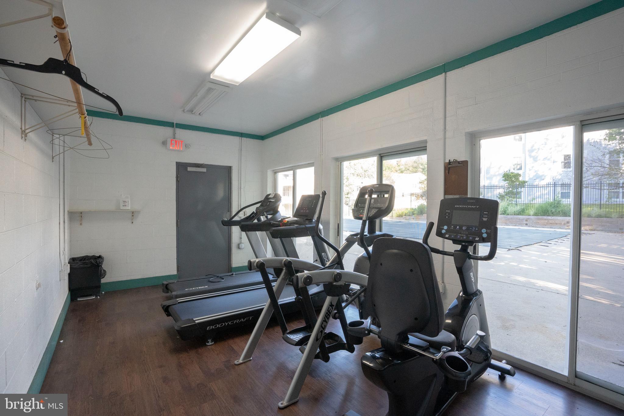 ANNAPOLIS OVERLOOK - Residential Lease