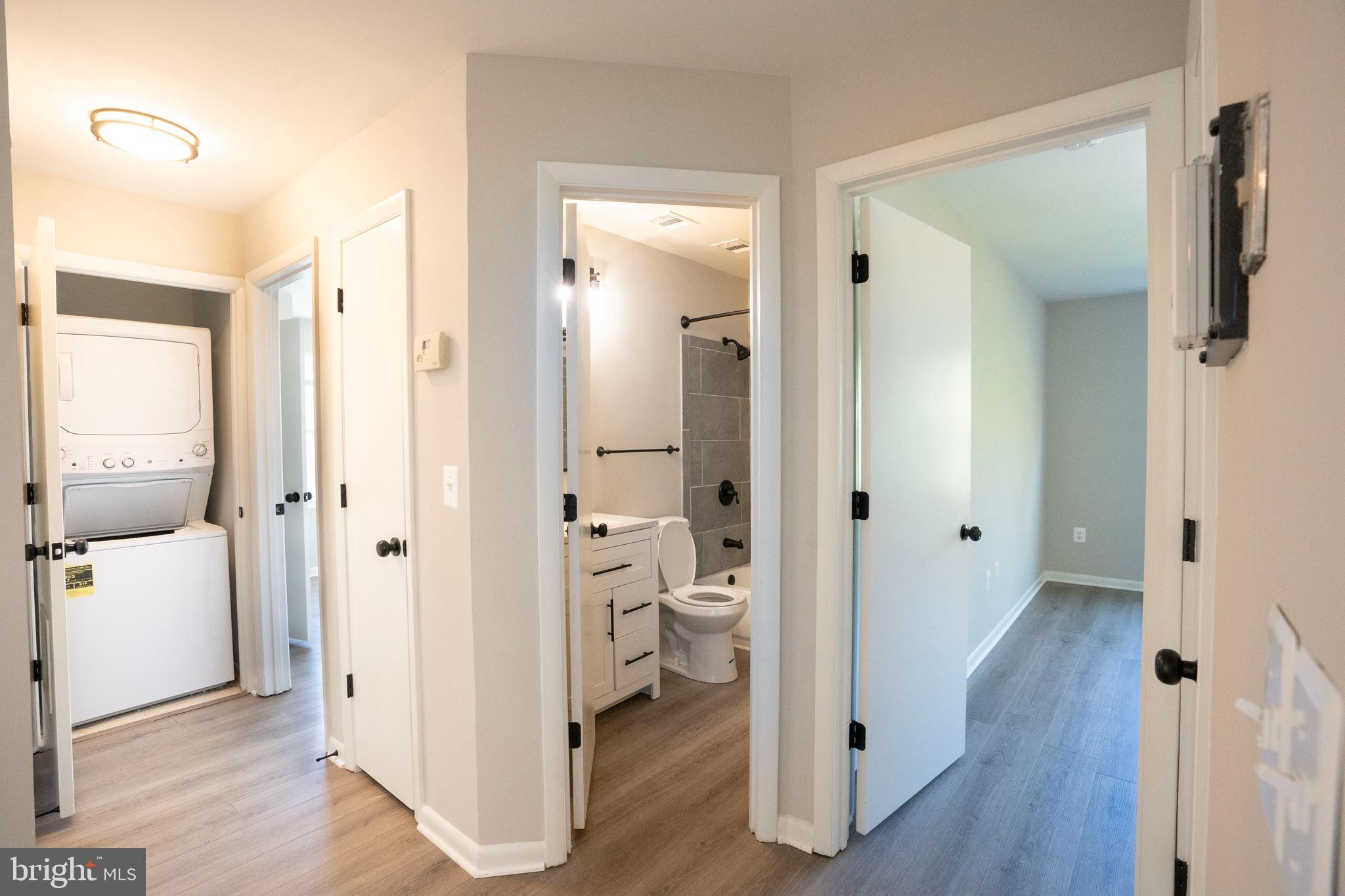 ANNAPOLIS OVERLOOK - Residential Lease
