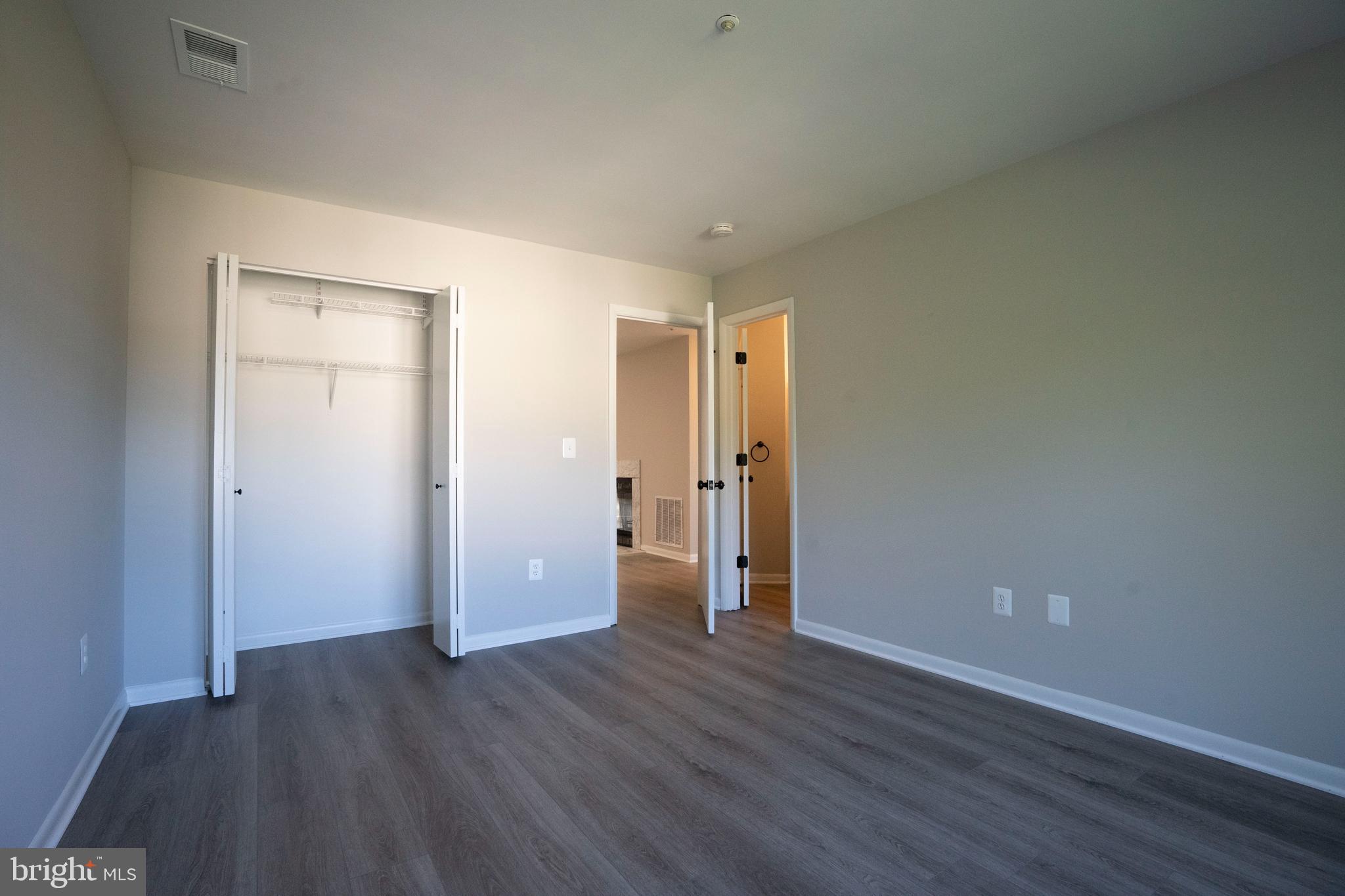 ANNAPOLIS OVERLOOK - Residential Lease