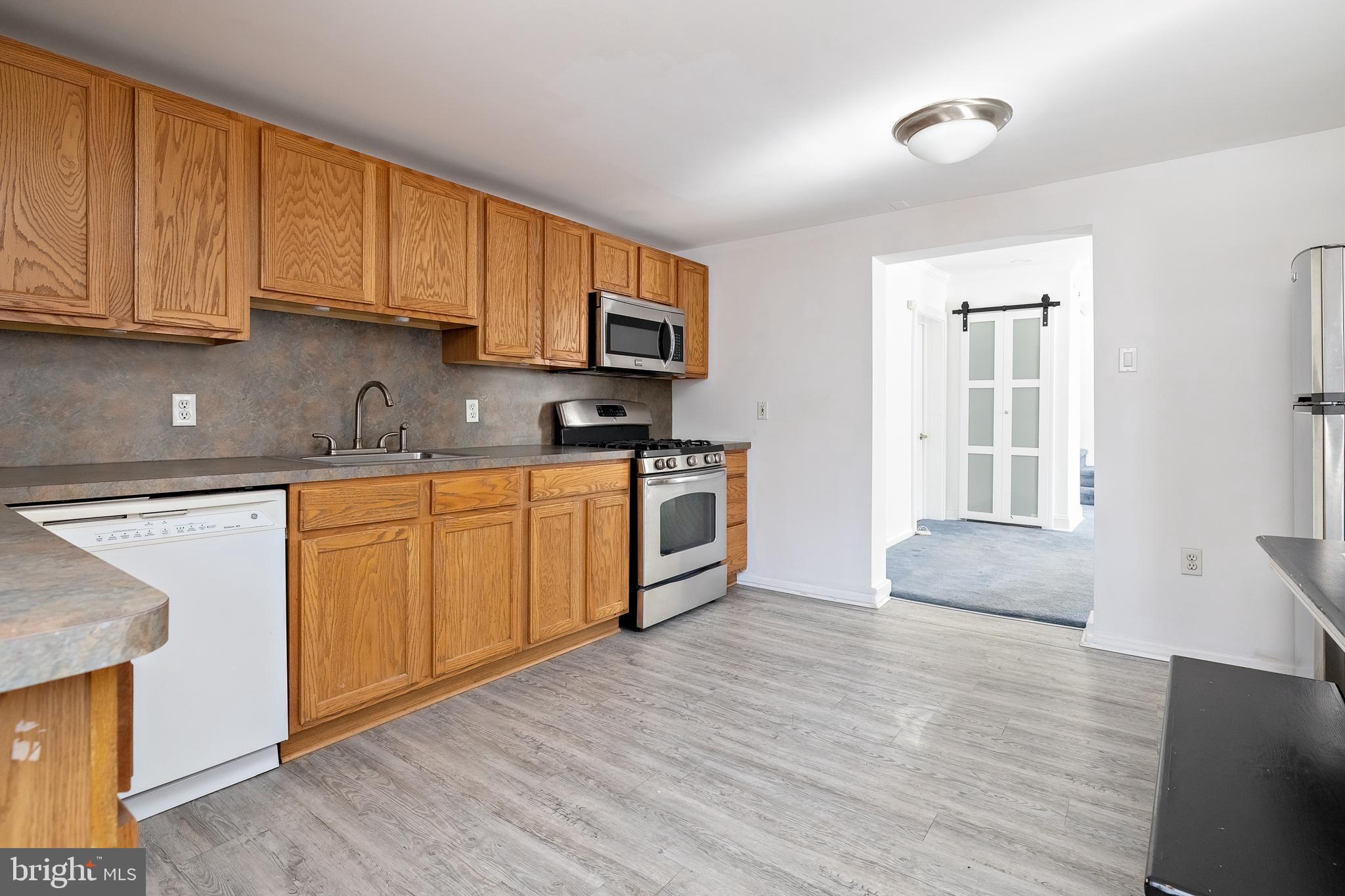 106 W KINGS HIGHWAY A