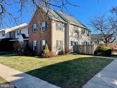 2208 MULBERRY COURT LANSDALE PA 19446