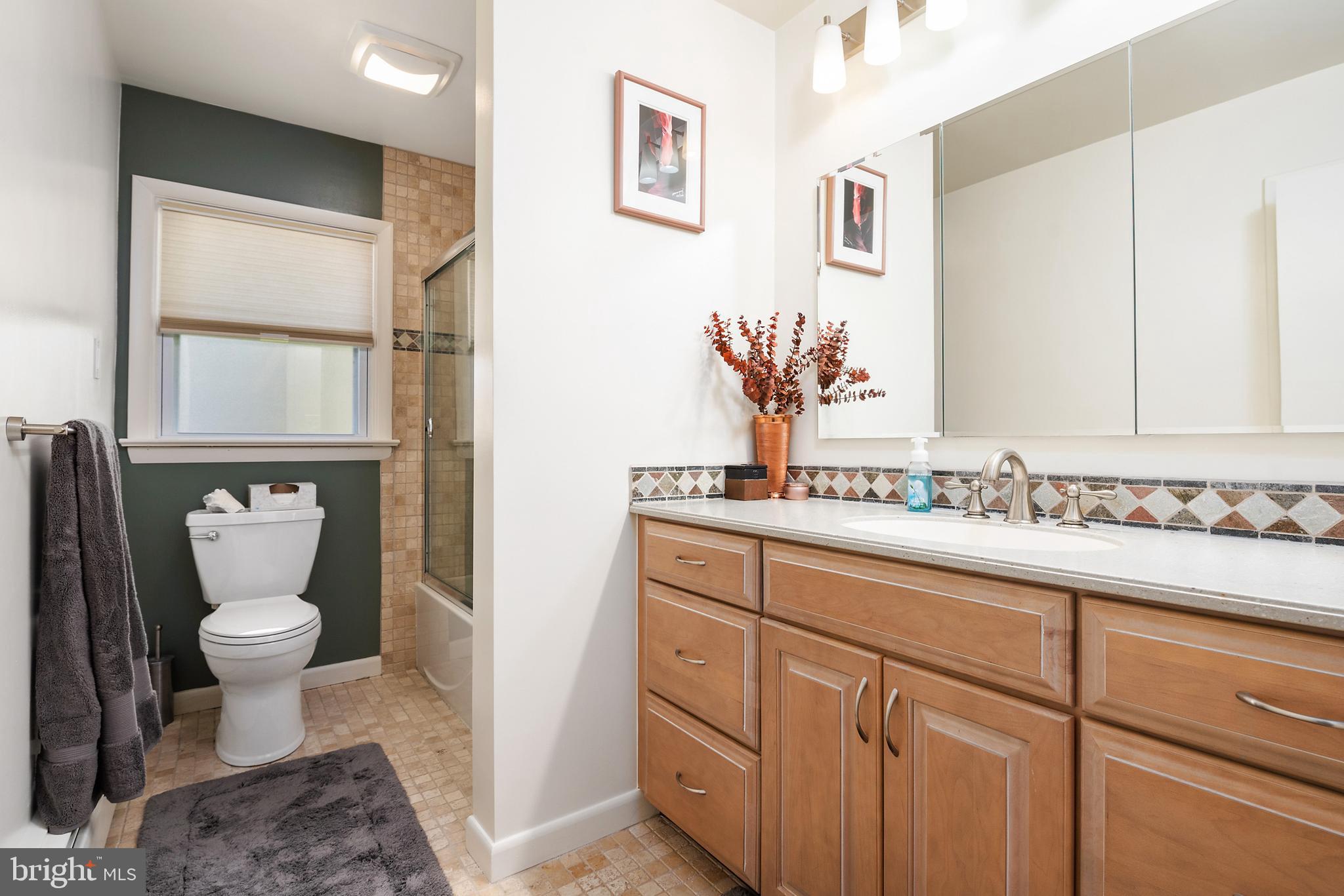 KENT ISLAND ESTATES - Residential