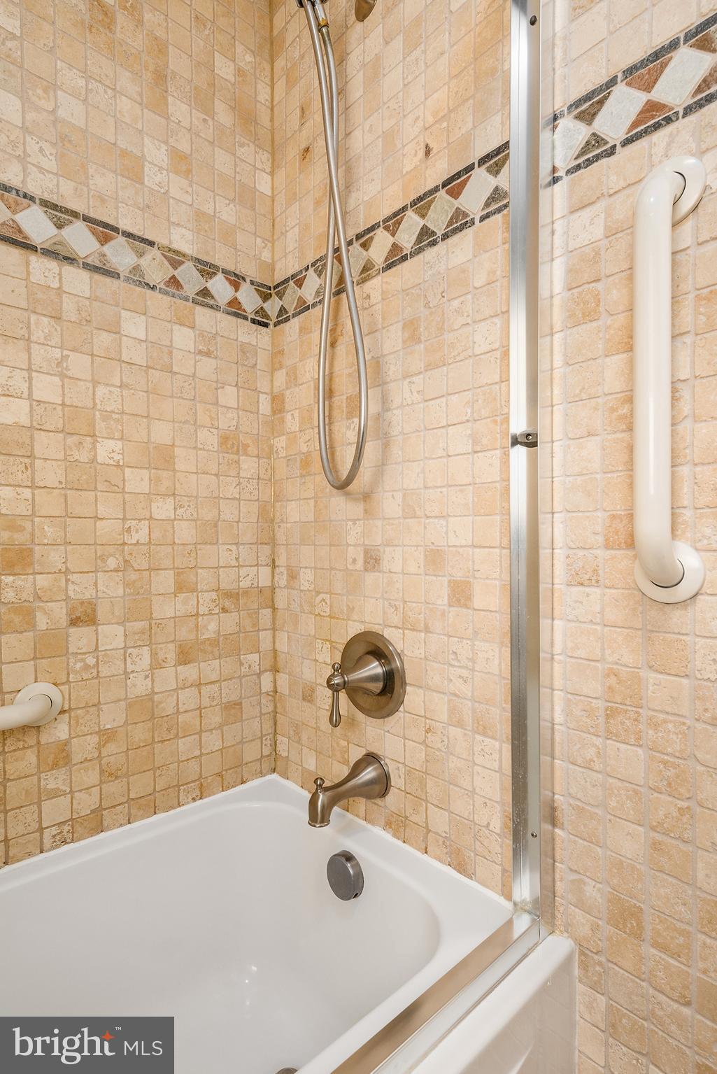 KENT ISLAND ESTATES - Residential