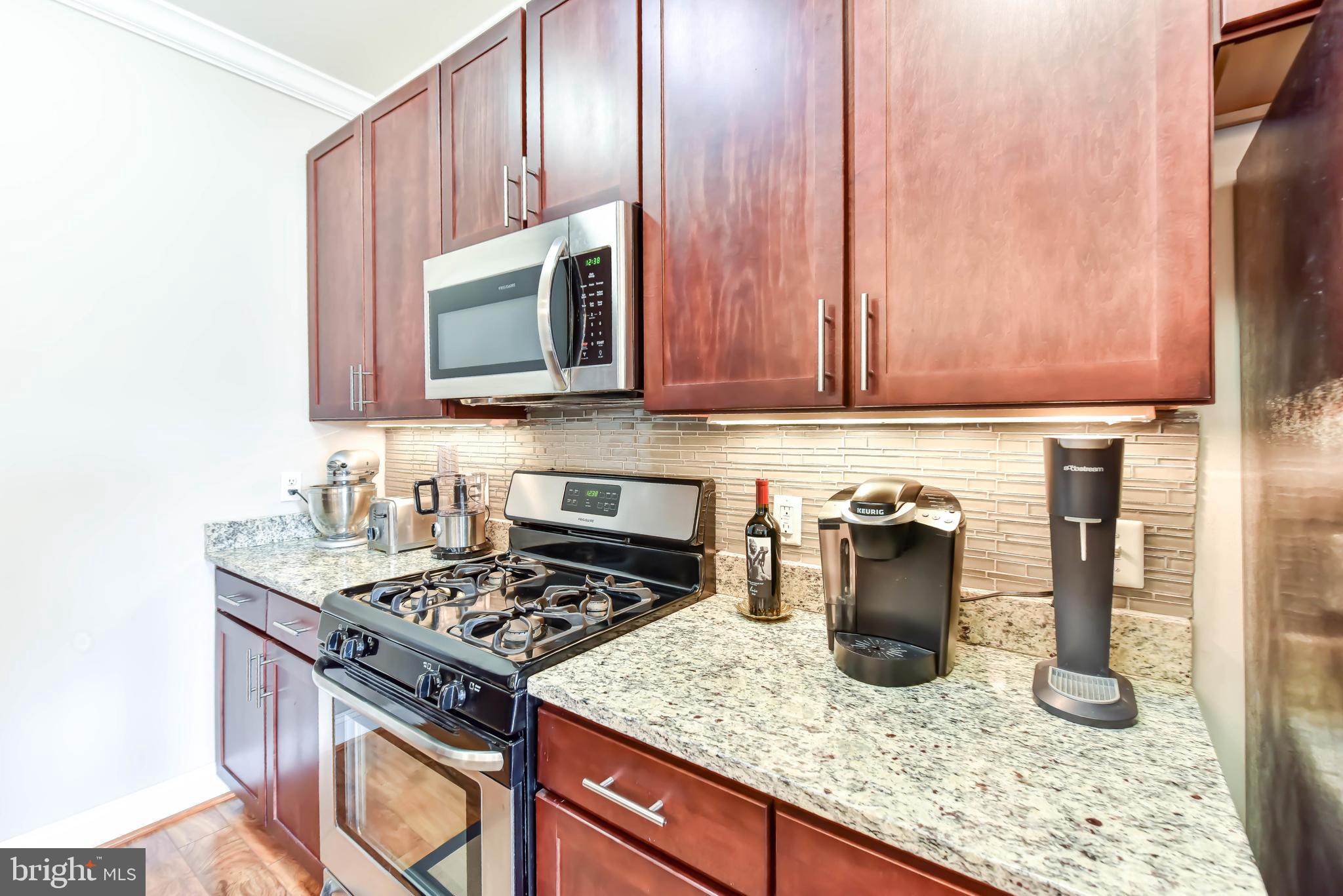 ISABELLA AT MONTICELLO MEWS - Residential