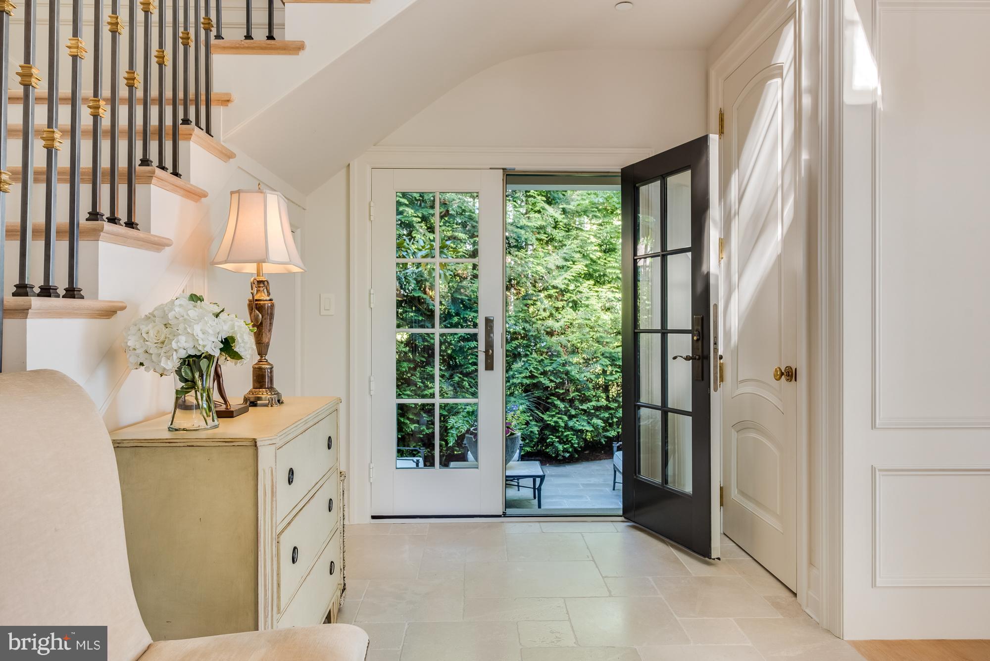 HISTORIC DISTRICT - Residential