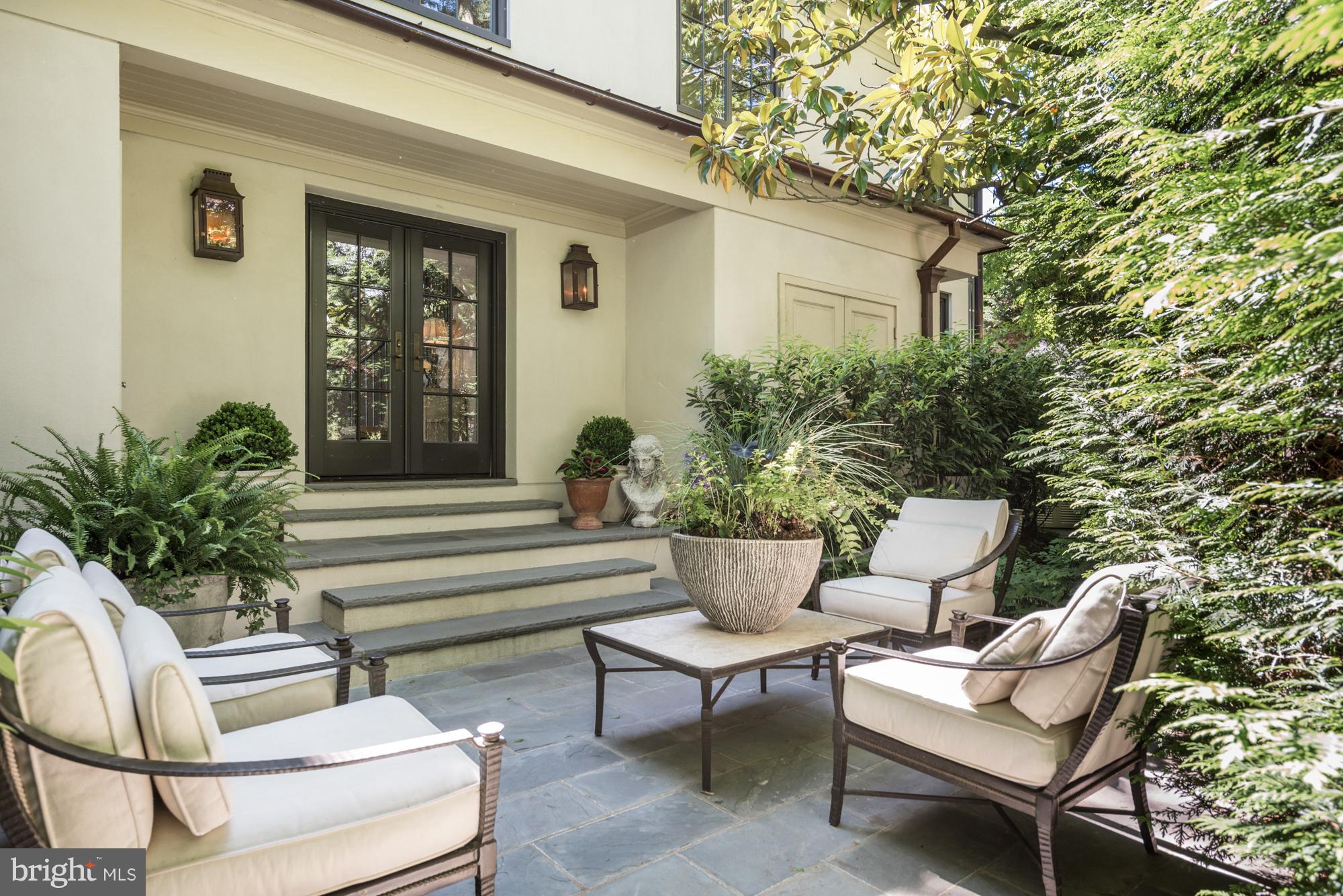 HISTORIC DISTRICT - Residential