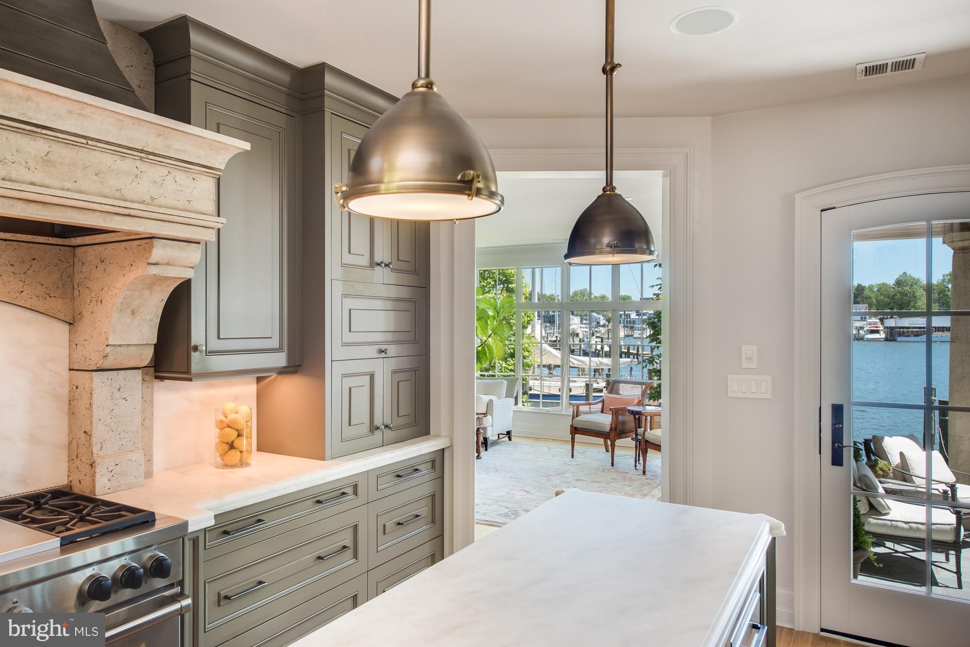 HISTORIC DISTRICT - Residential