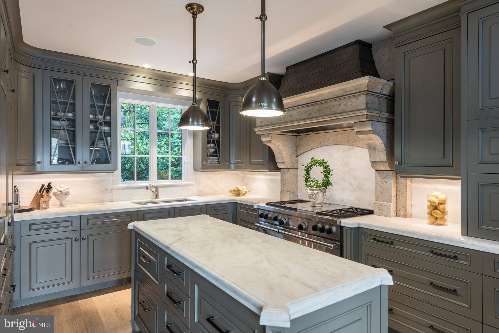 HISTORIC DISTRICT - Residential