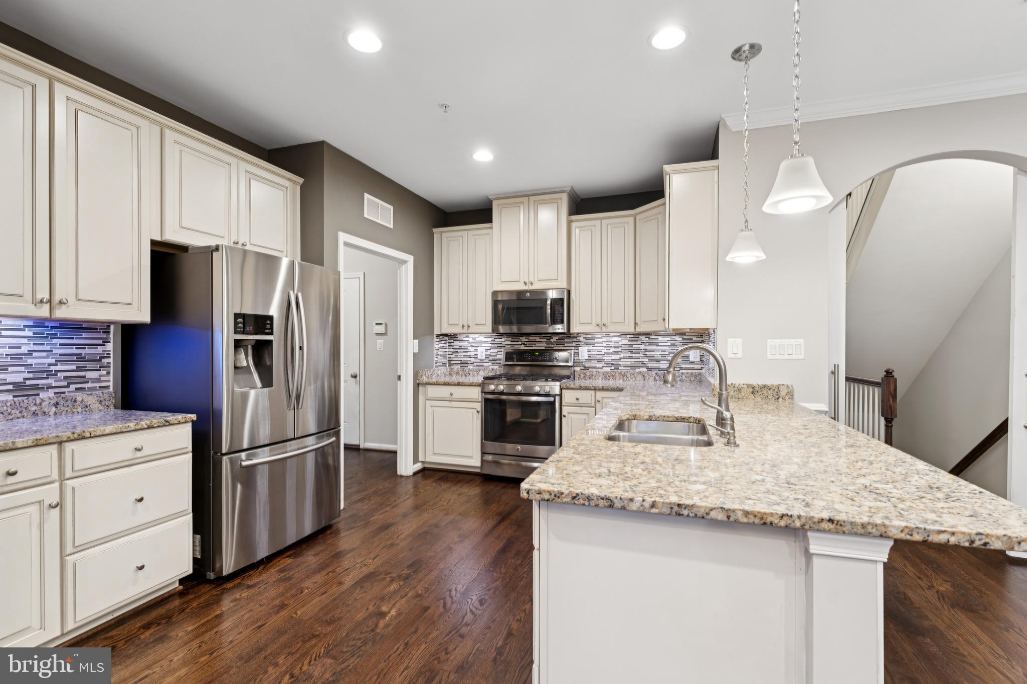 ENCLAVE AT PARK FOREST - Residential