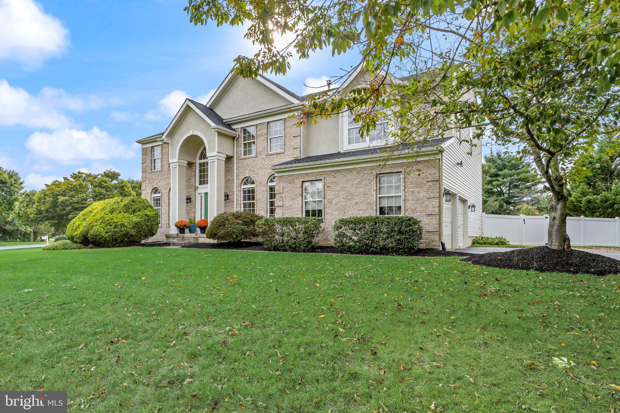 10 BROOK LANE