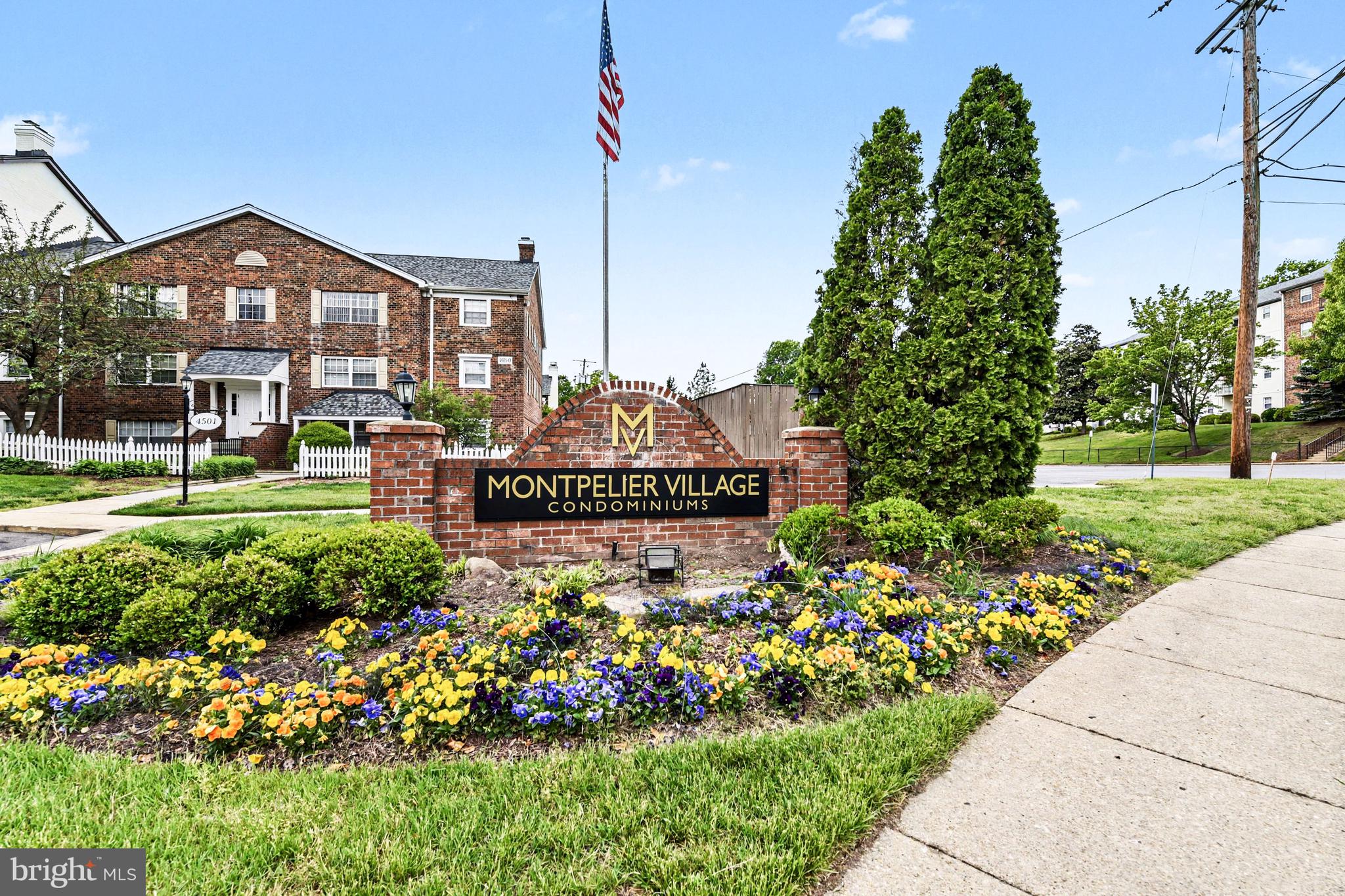 MONTPELIER VILLAGE - Residential