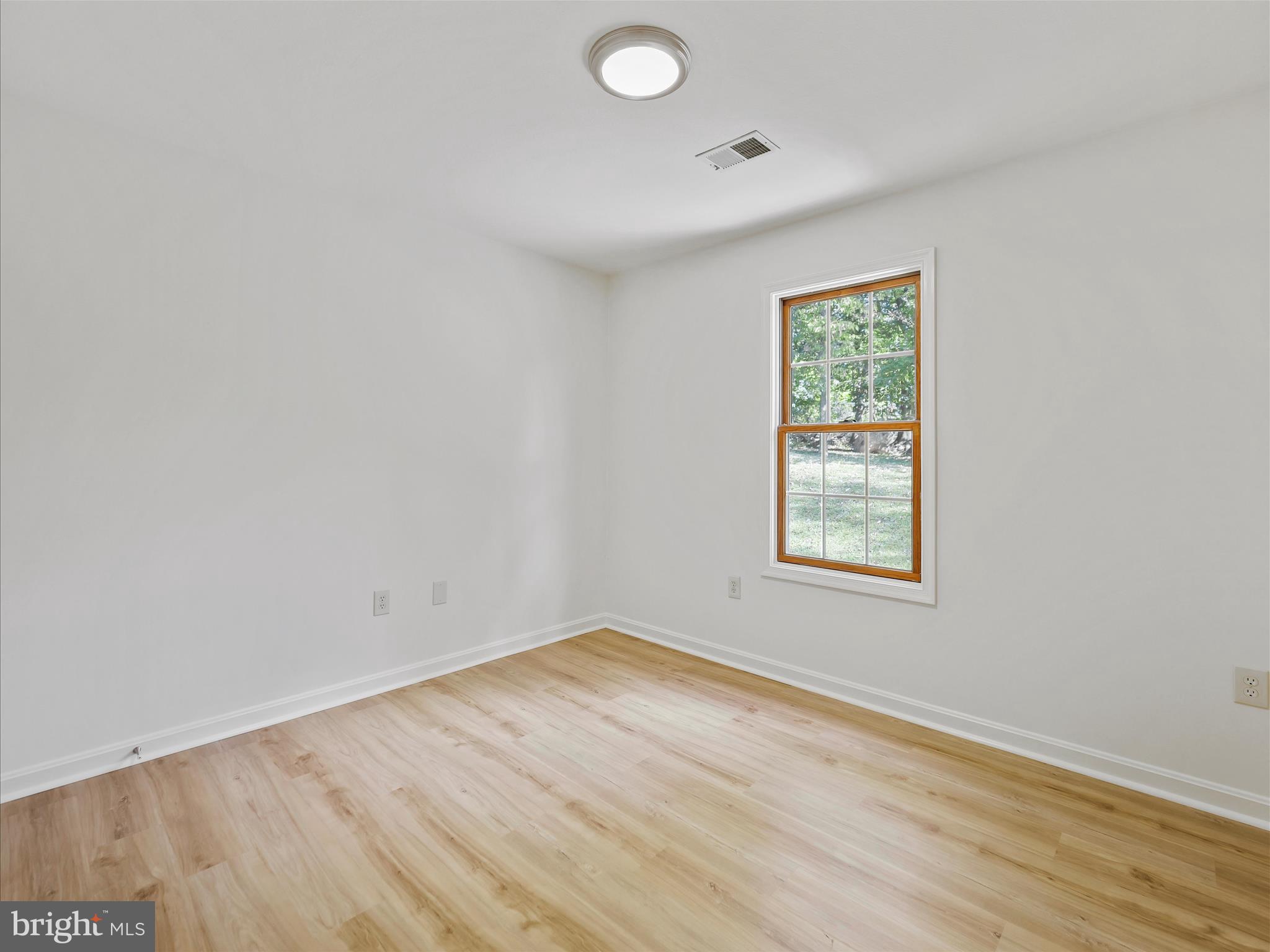 SOUTH HAGERSTOWN - Residential