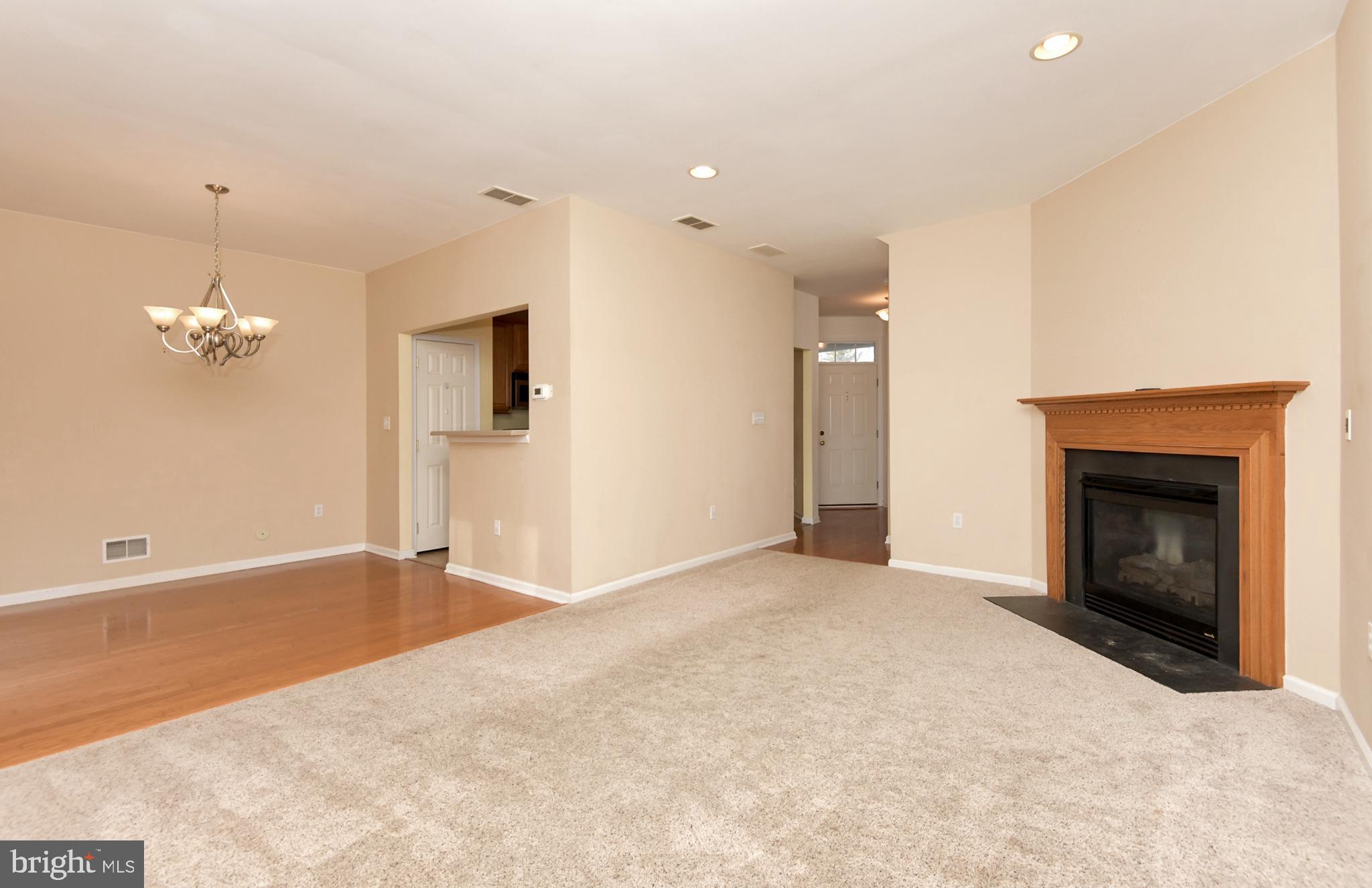 14 SCARLET OAK DRIVE