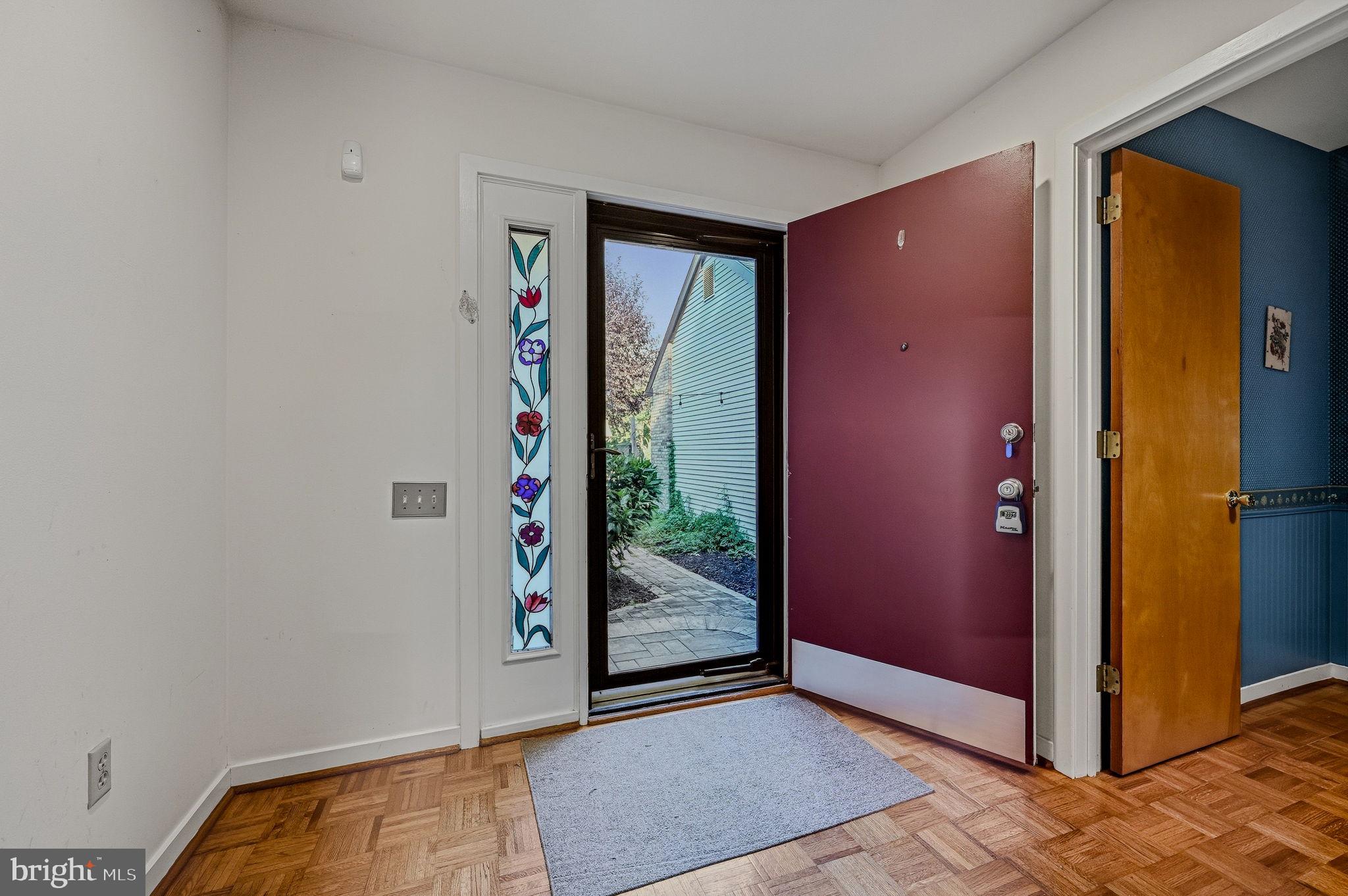 10 STEEPLECHASE ROAD