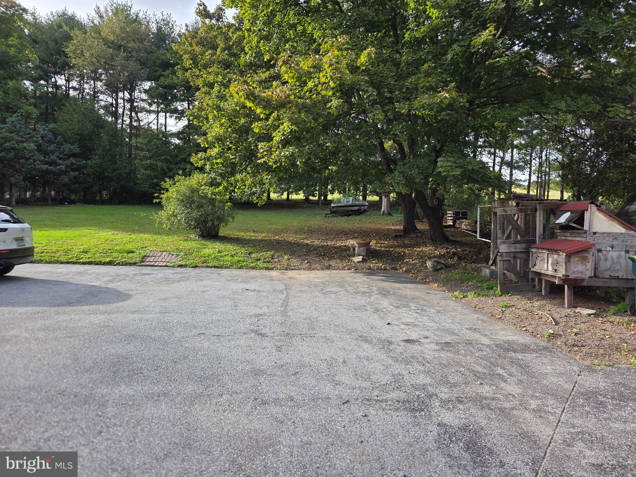1117 GROSSTOWN ROAD