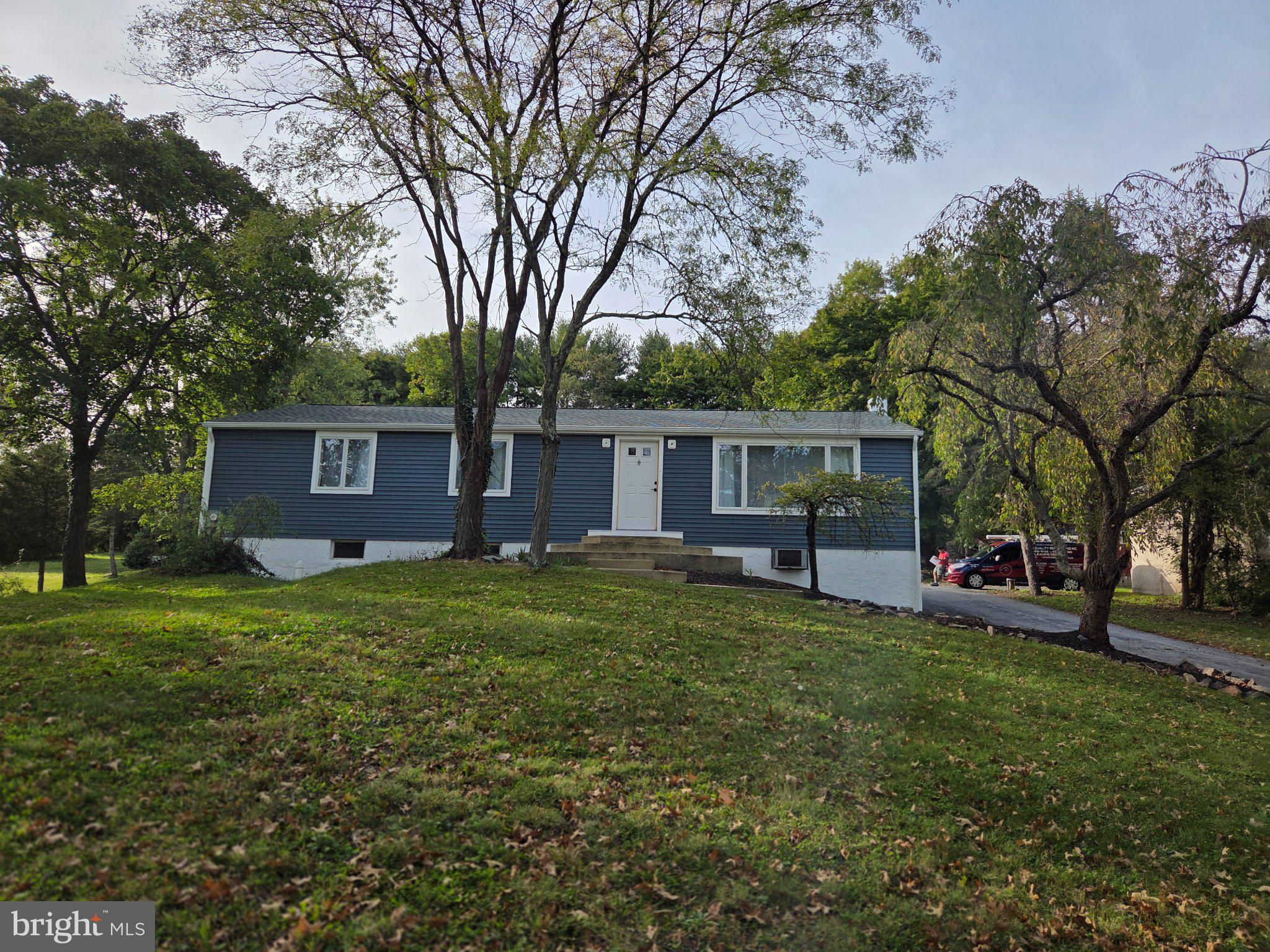 1117 GROSSTOWN ROAD