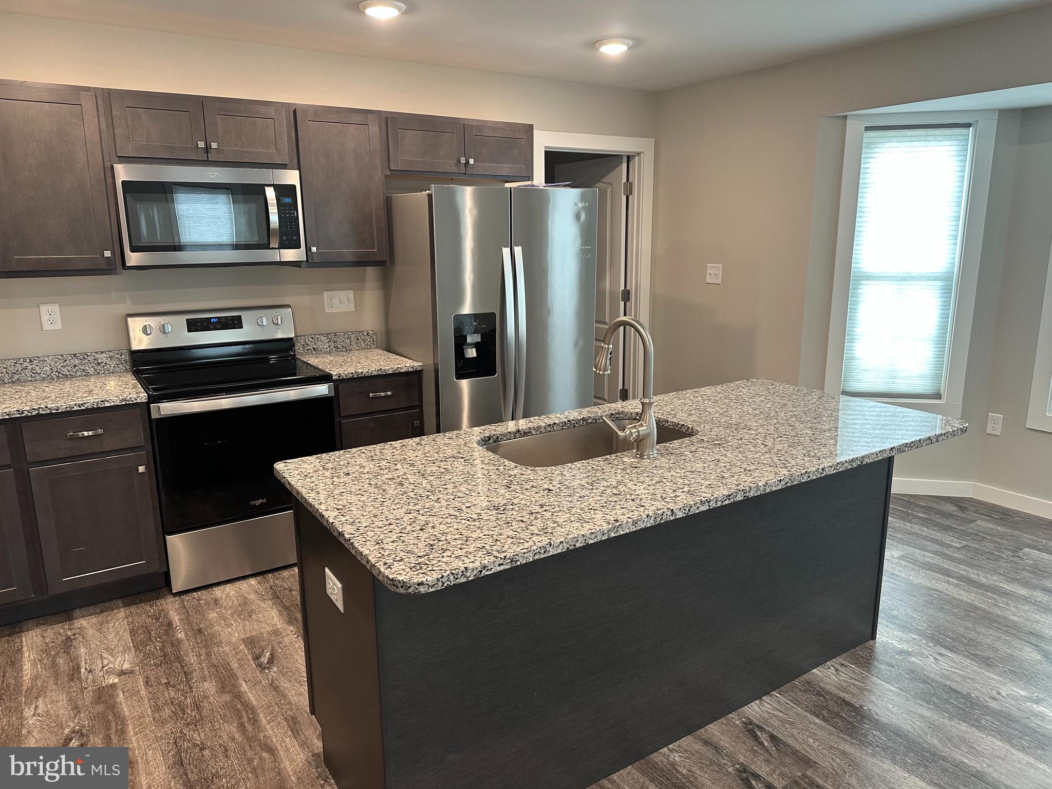 PEBBLE RIDGE - Residential