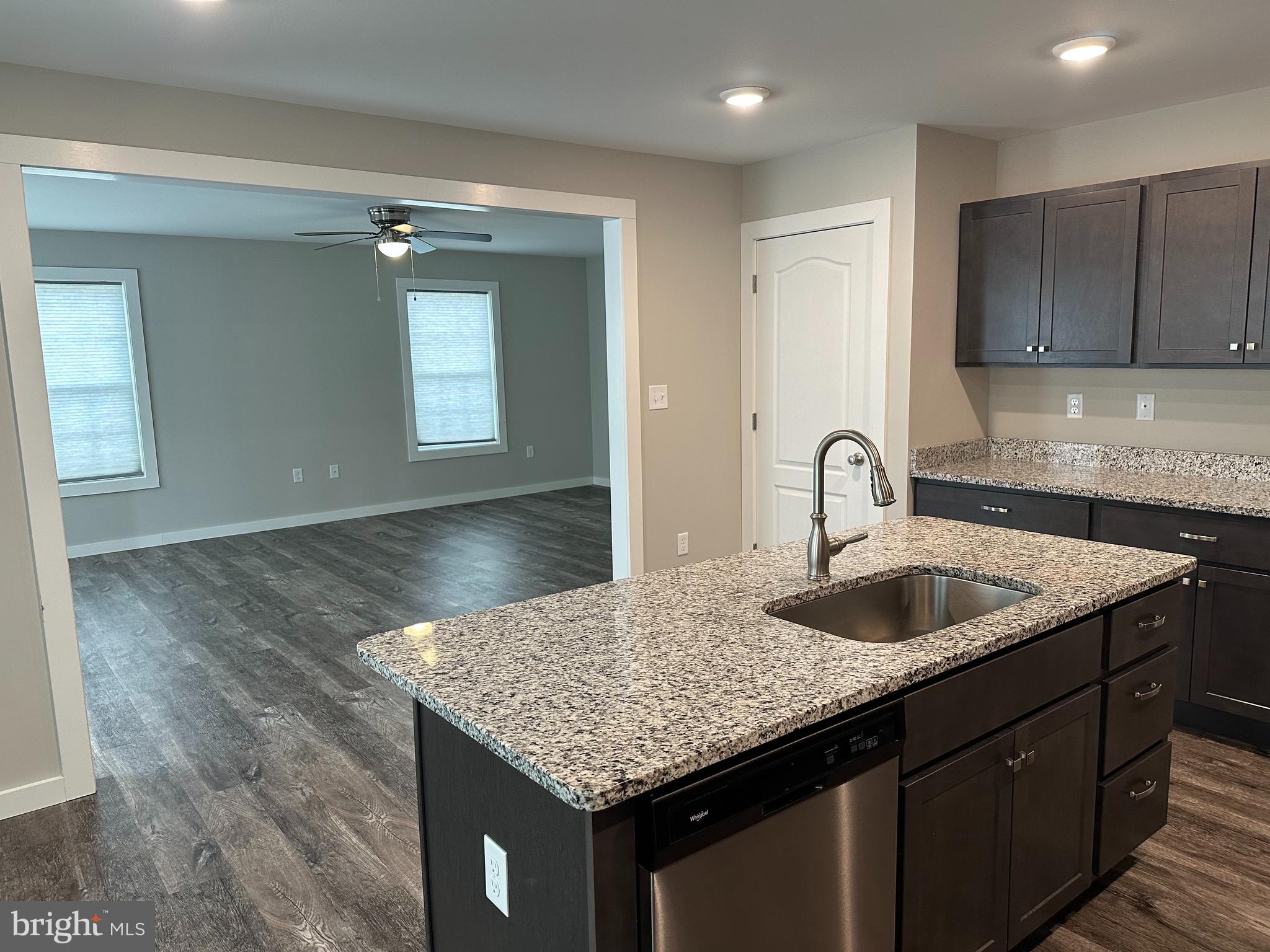 PEBBLE RIDGE - Residential