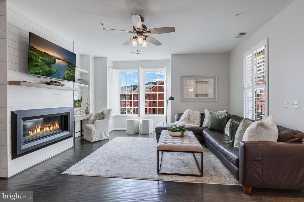 Photo of 202 Murdoch Square SE, LEESBURG, VA 20175 (MLS # VALO2110384)