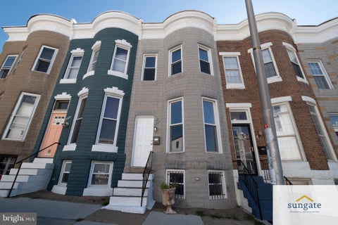Townhouse For Rent - 3507 Elm Avenue<br/> BALTIMORE, MD 21211