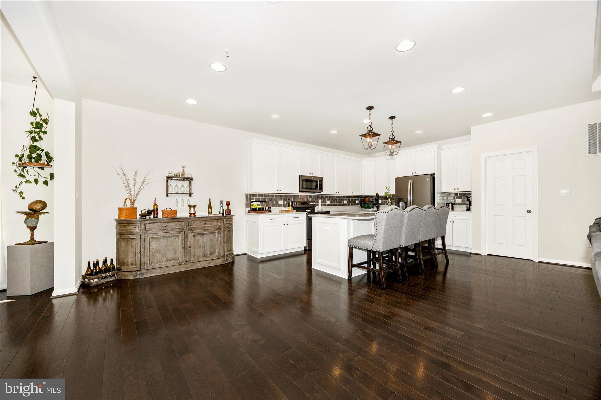 CLEARVIEW AT NEW MARKET - Residential