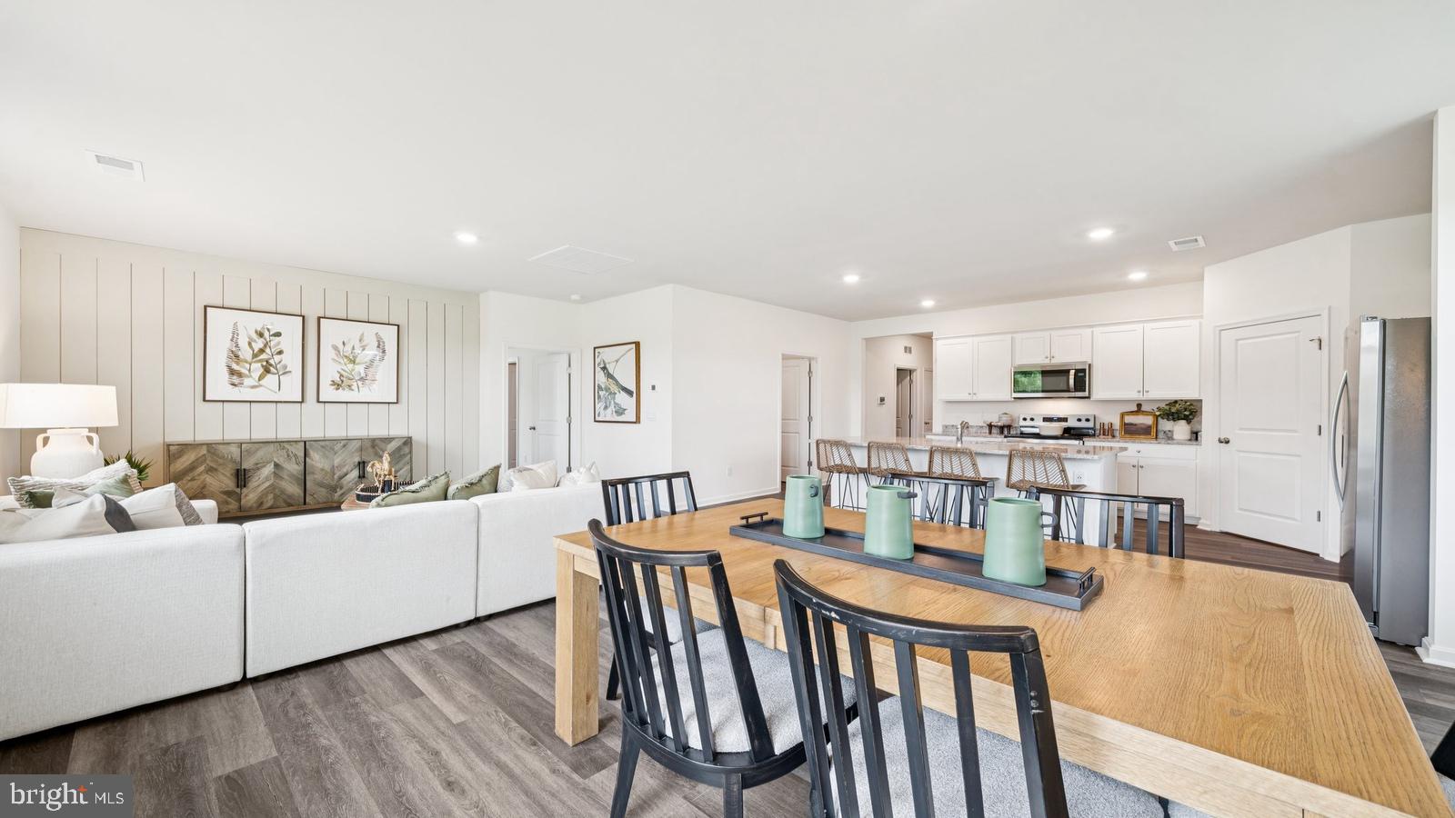 SPRING LAKES - Residential
