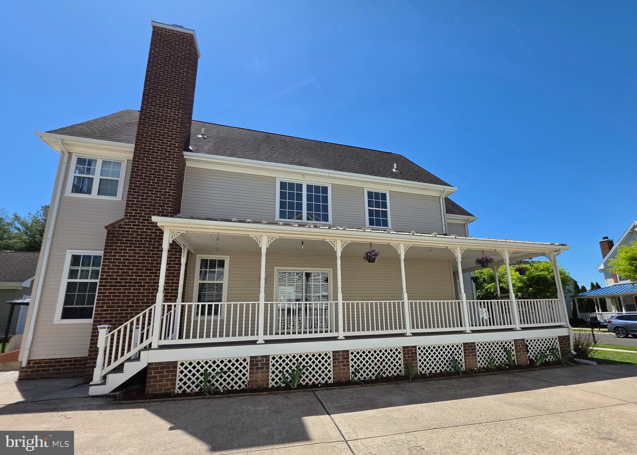 IVYLAND VILLAGE - Residential