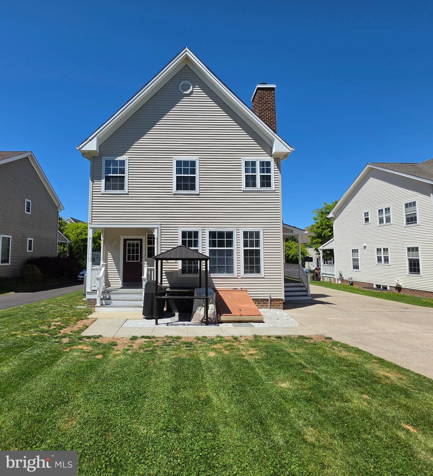 IVYLAND VILLAGE - Residential